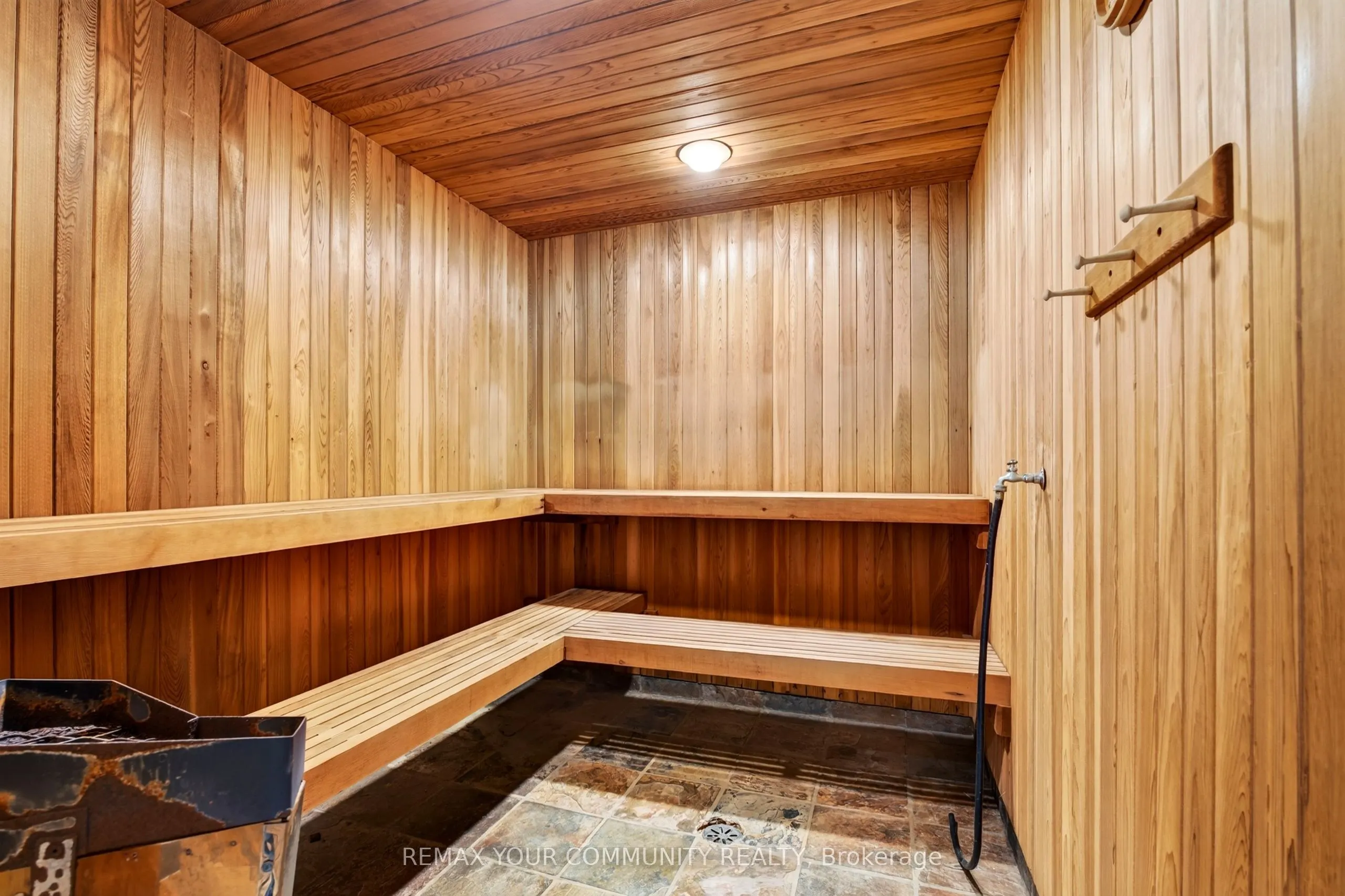 76 Silver Fox Place