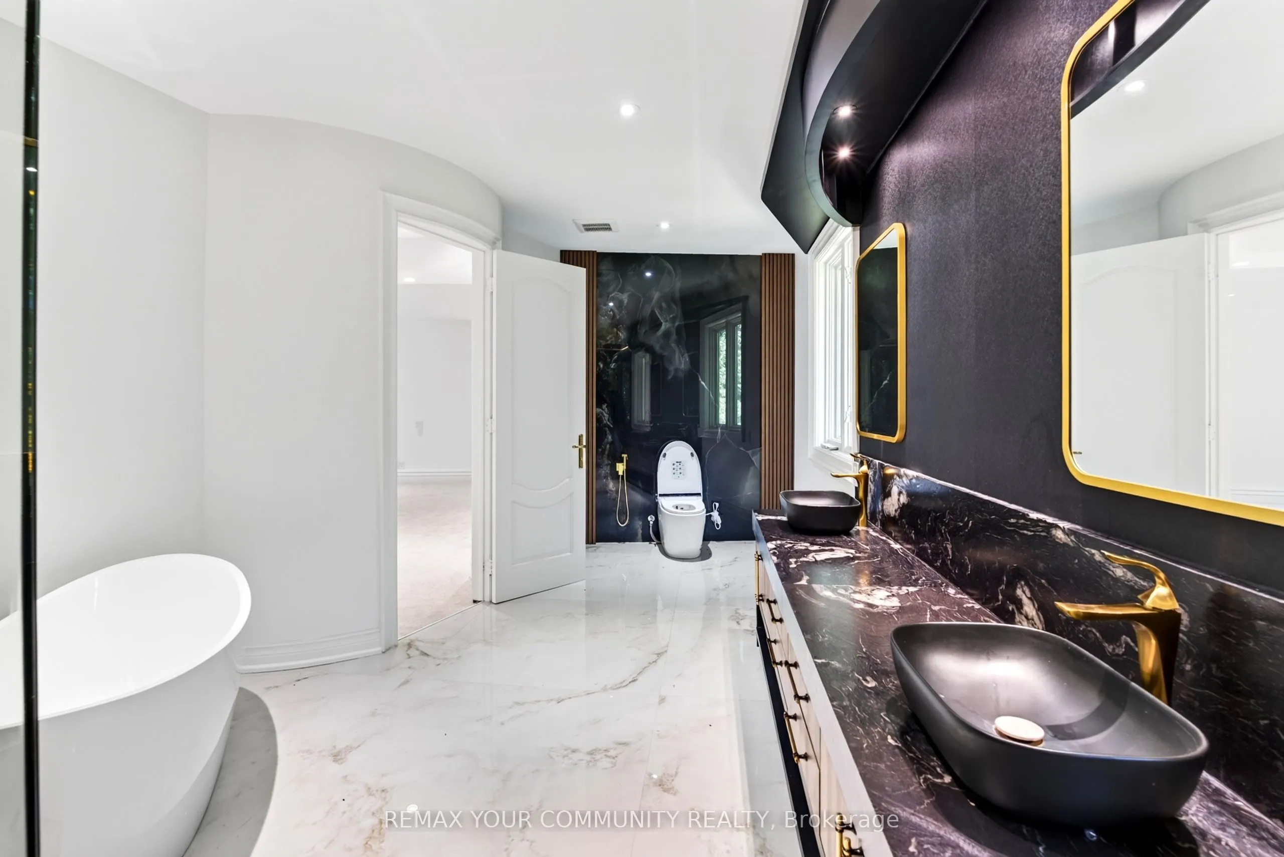 76 Silver Fox Place