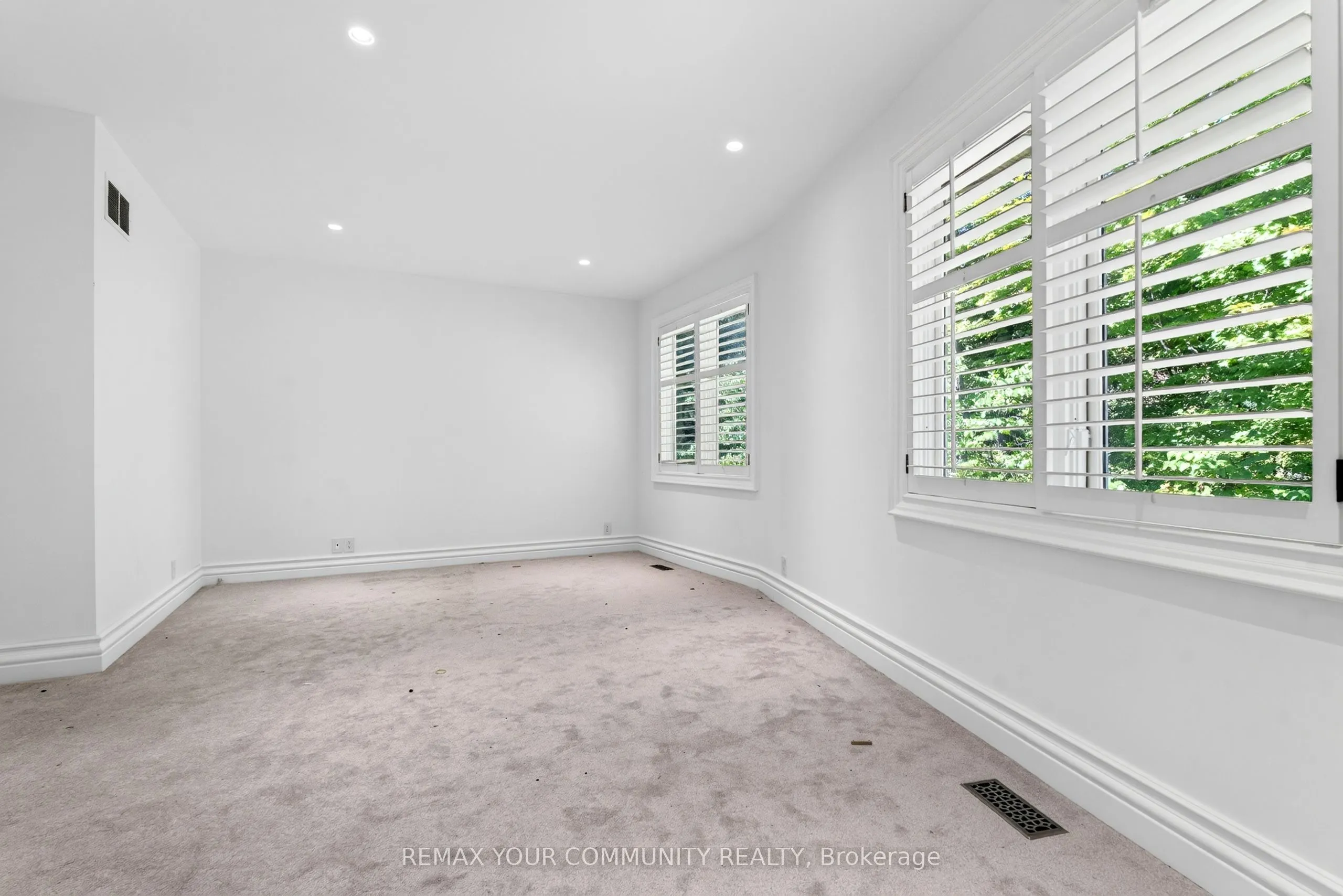 76 Silver Fox Place