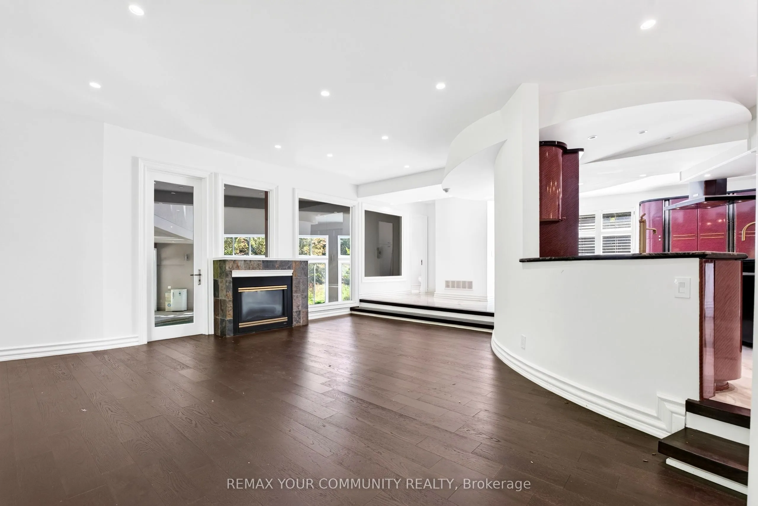 76 Silver Fox Place