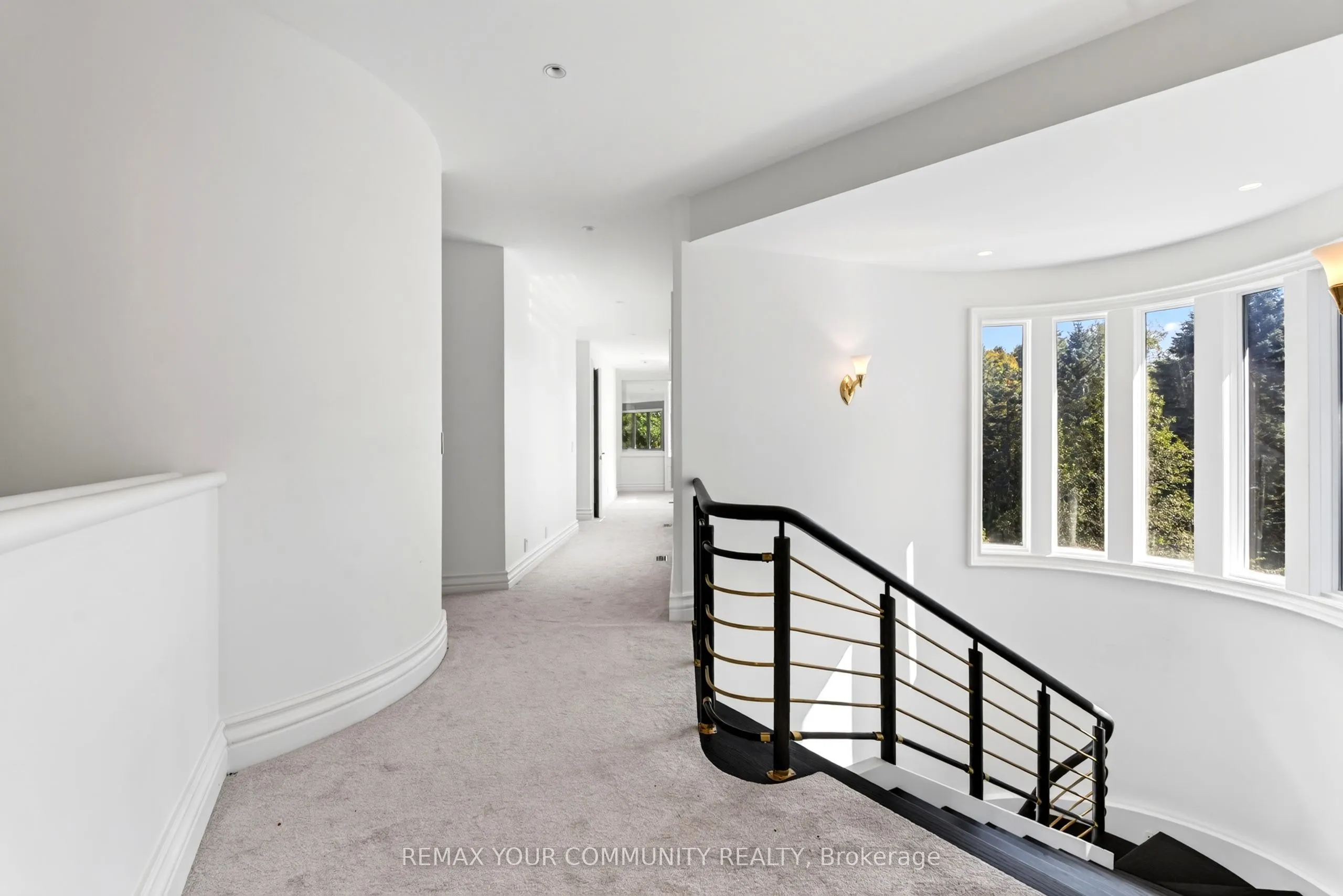 76 Silver Fox Place