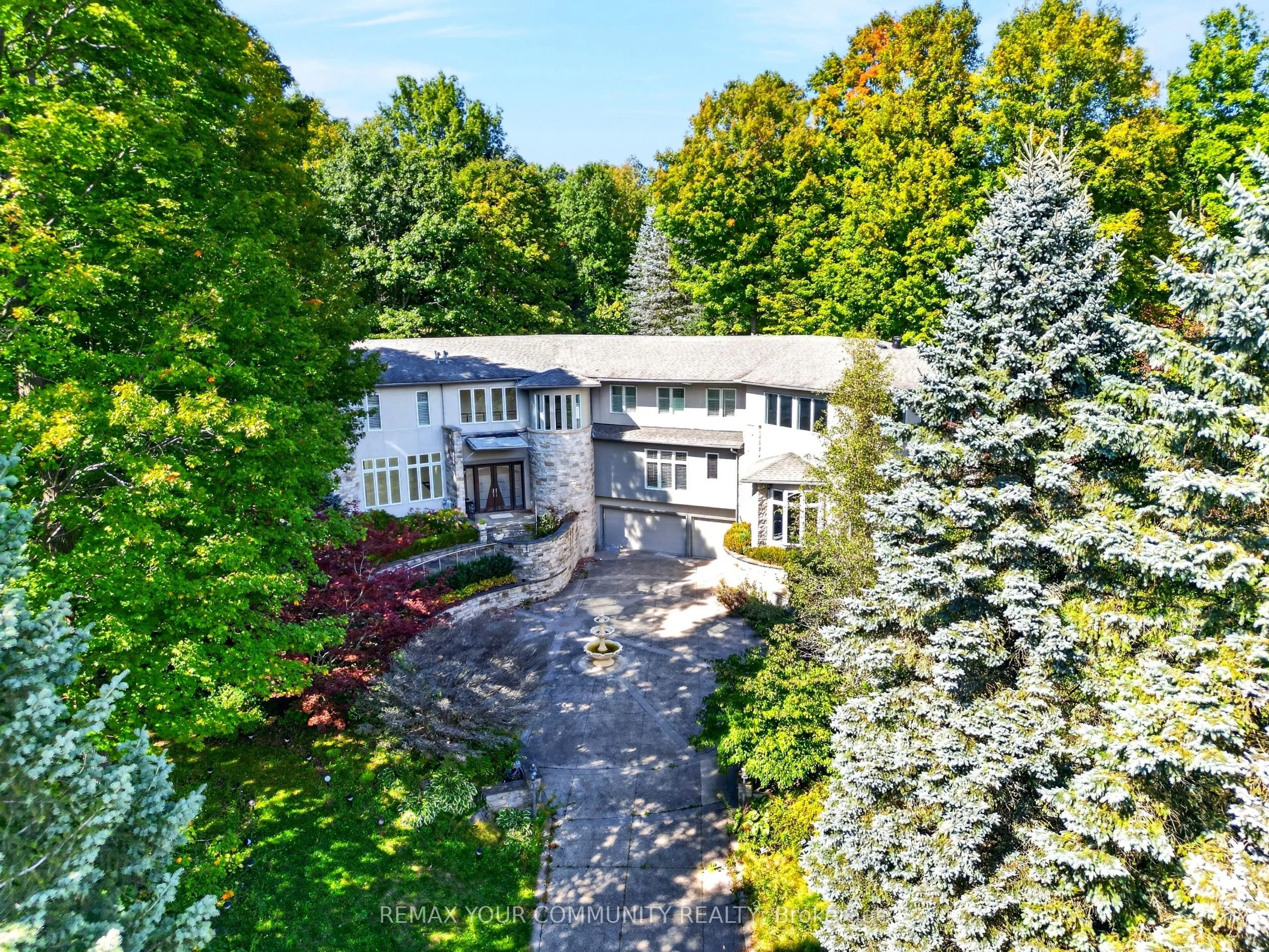76 Silver Fox Place