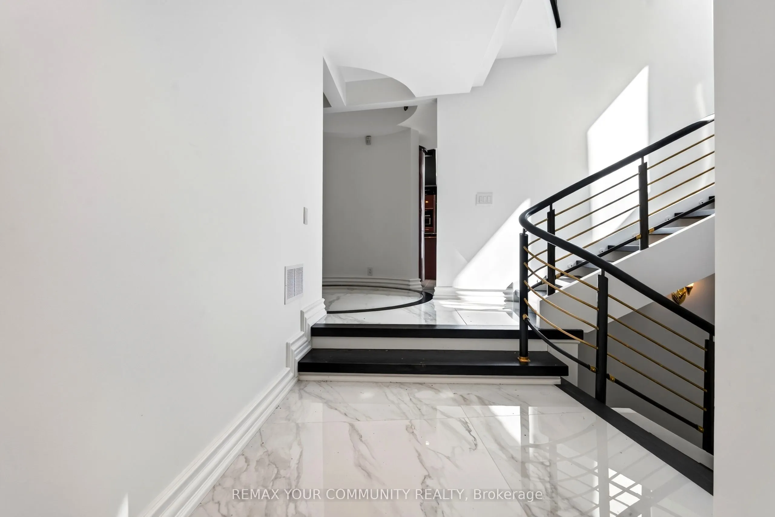 76 Silver Fox Place