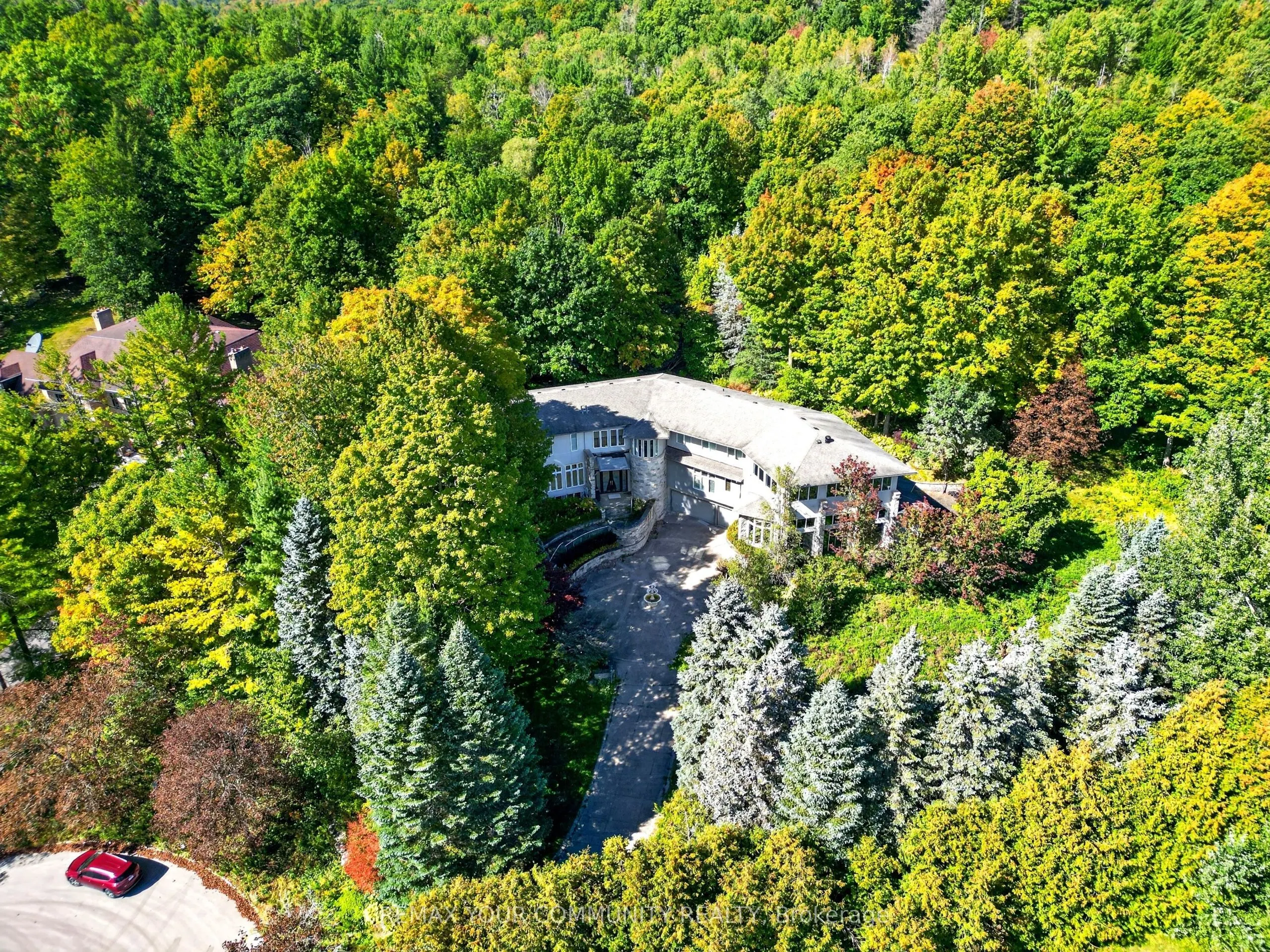 76 Silver Fox Place