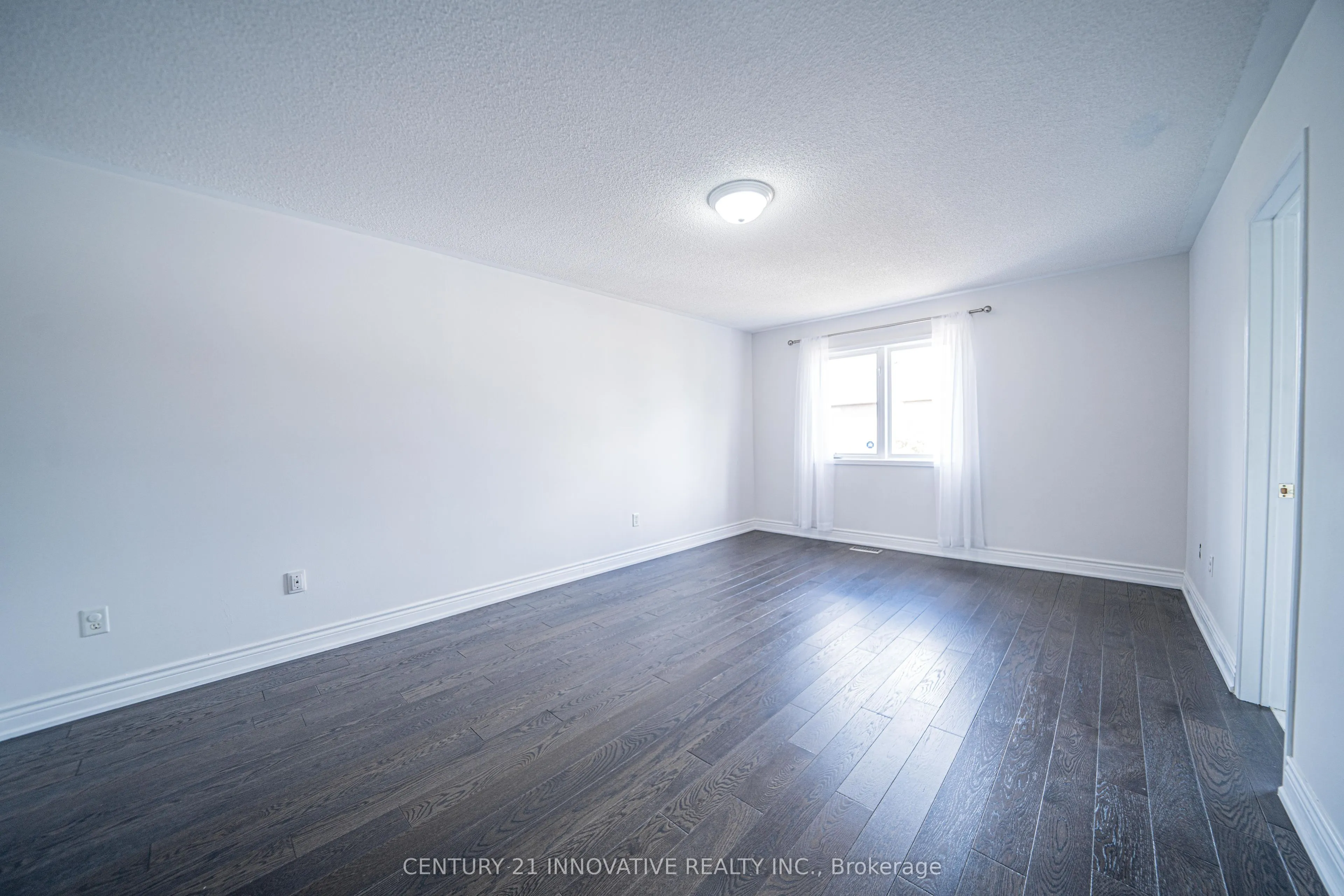 117 Raintree Crescent