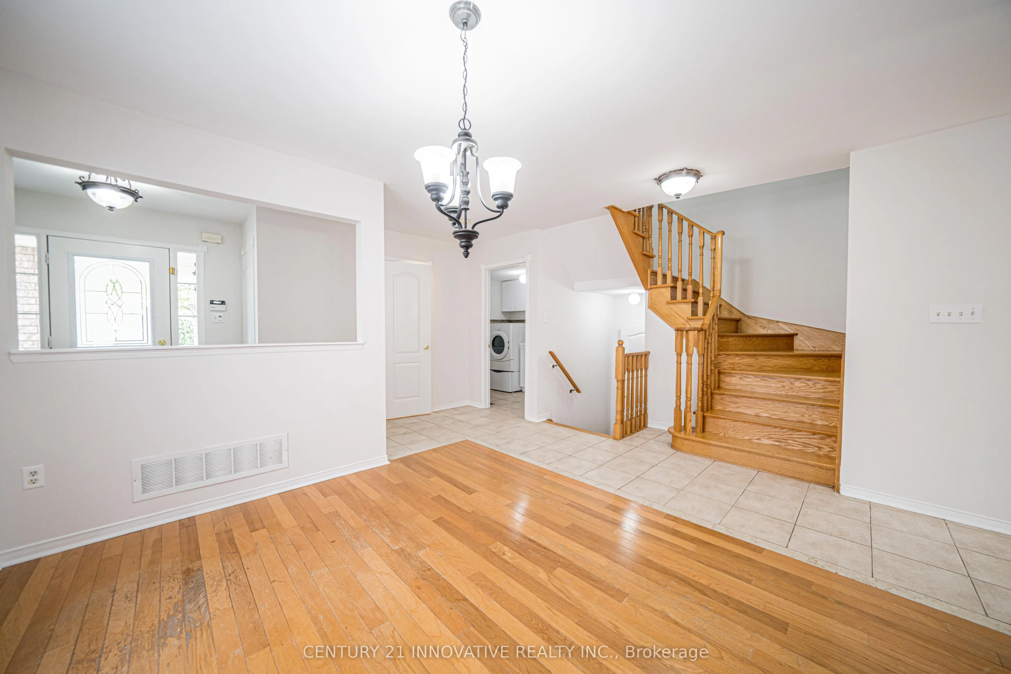 117 Raintree Crescent