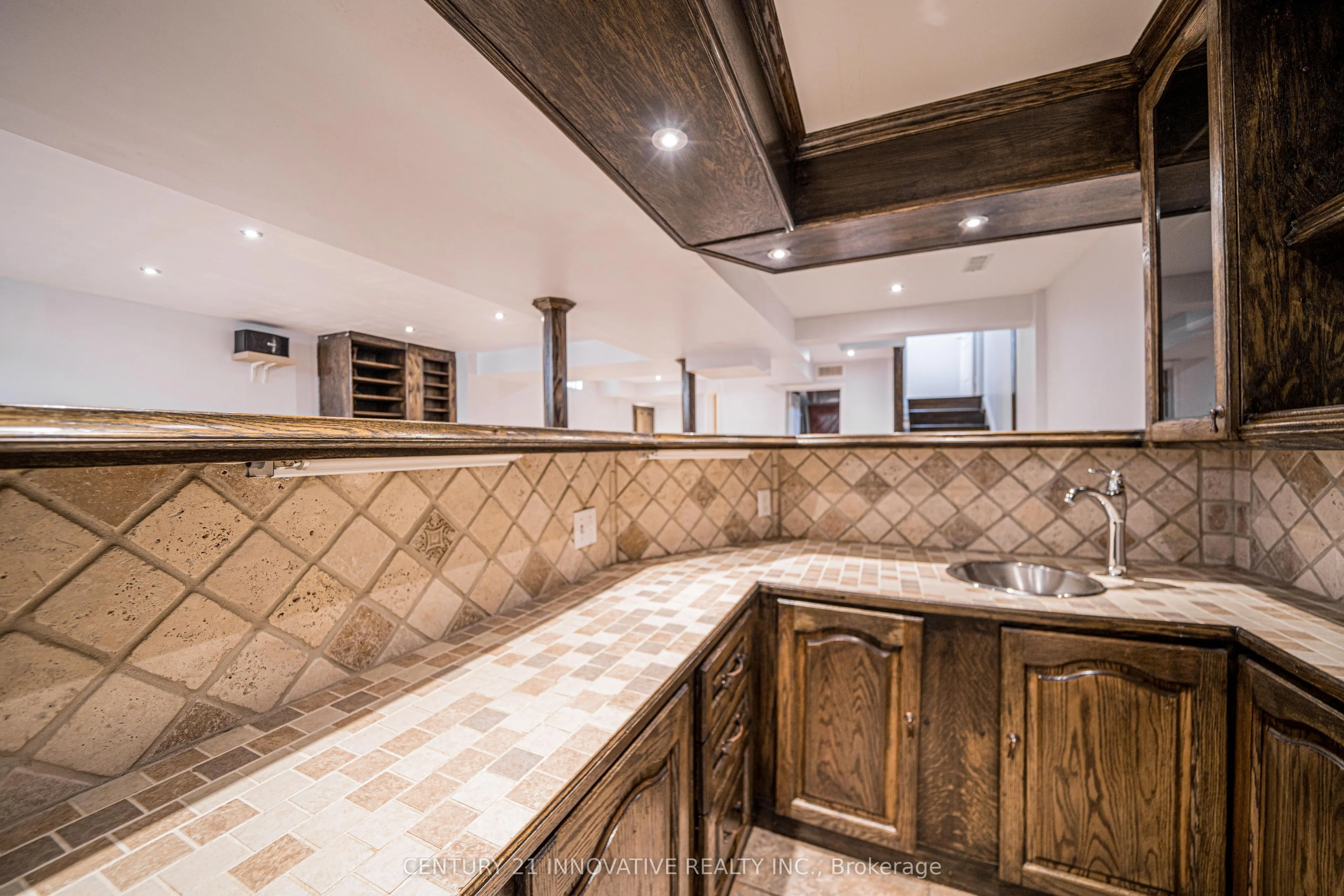 117 Raintree Crescent