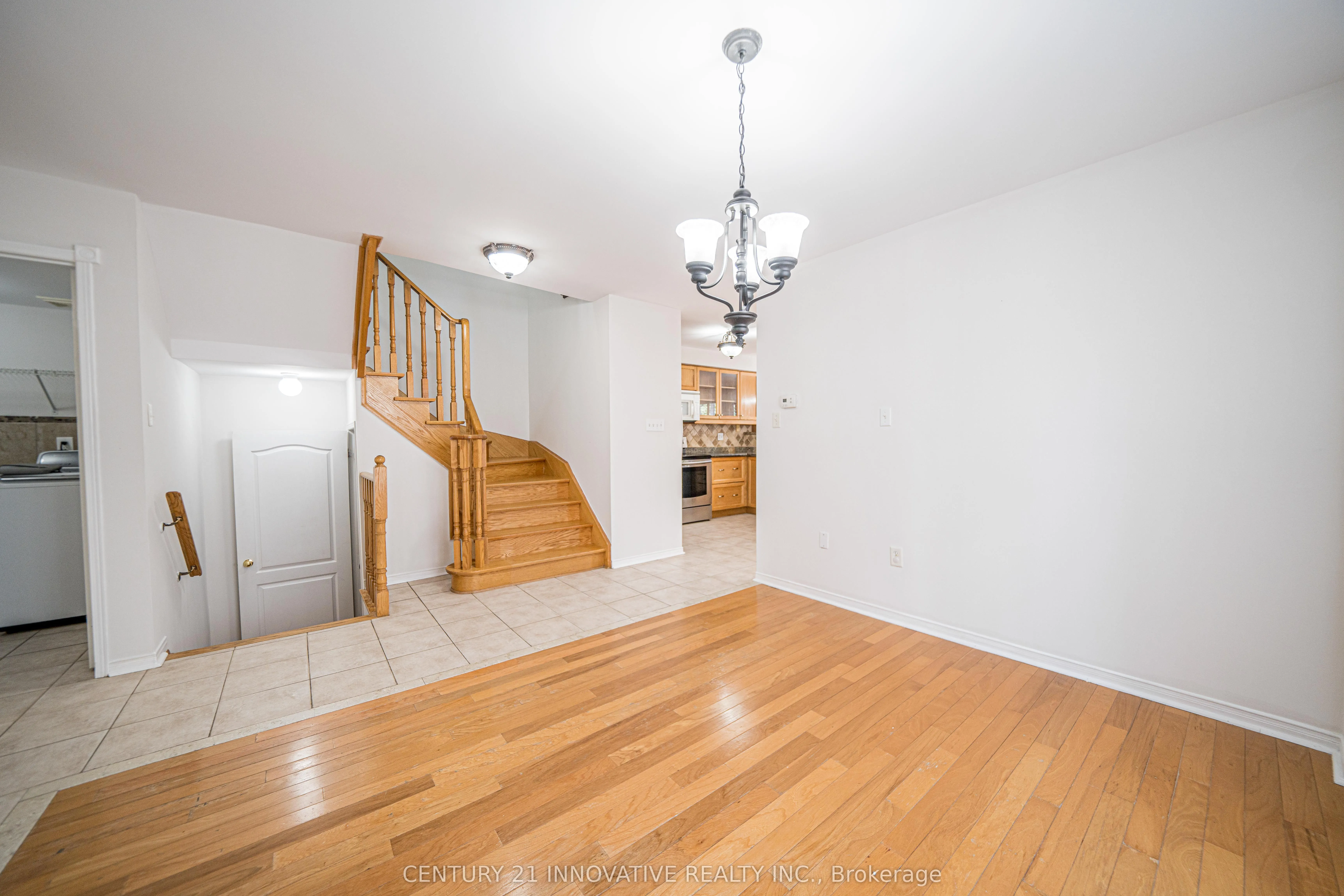 117 Raintree Crescent