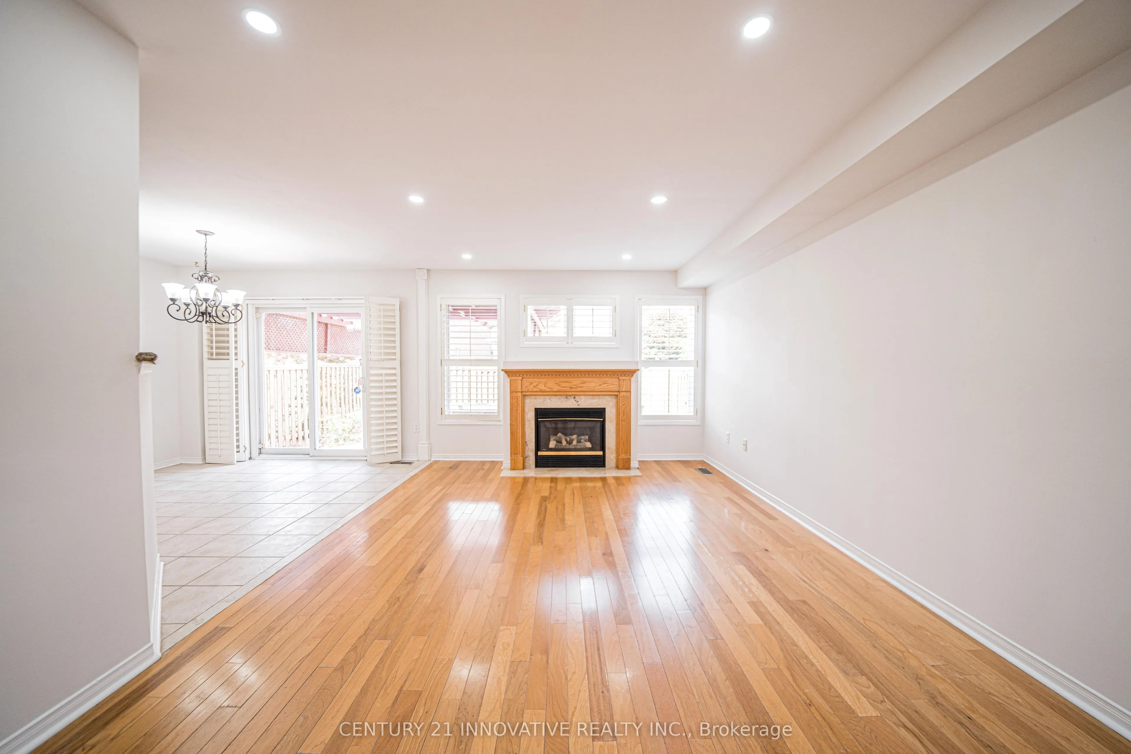 117 Raintree Crescent