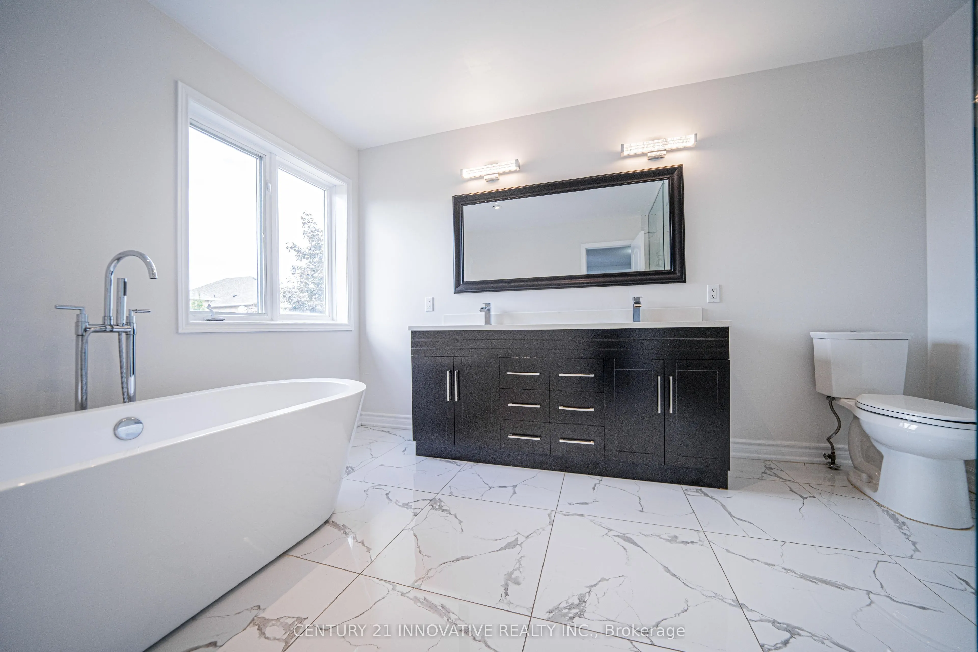 117 Raintree Crescent
