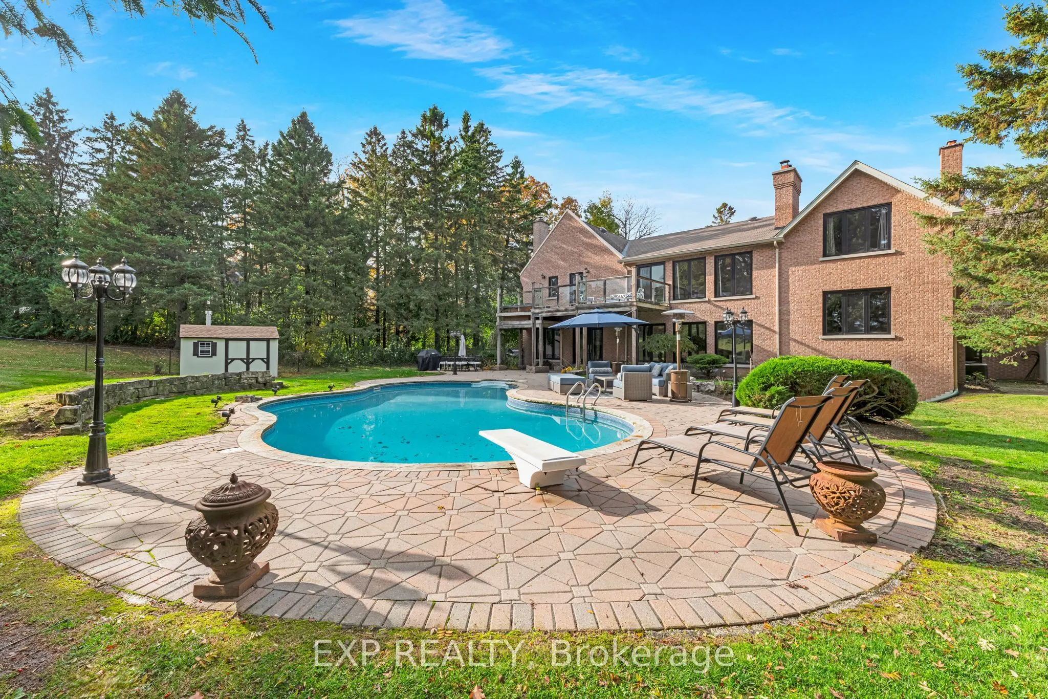 15 Jarvis Avenue