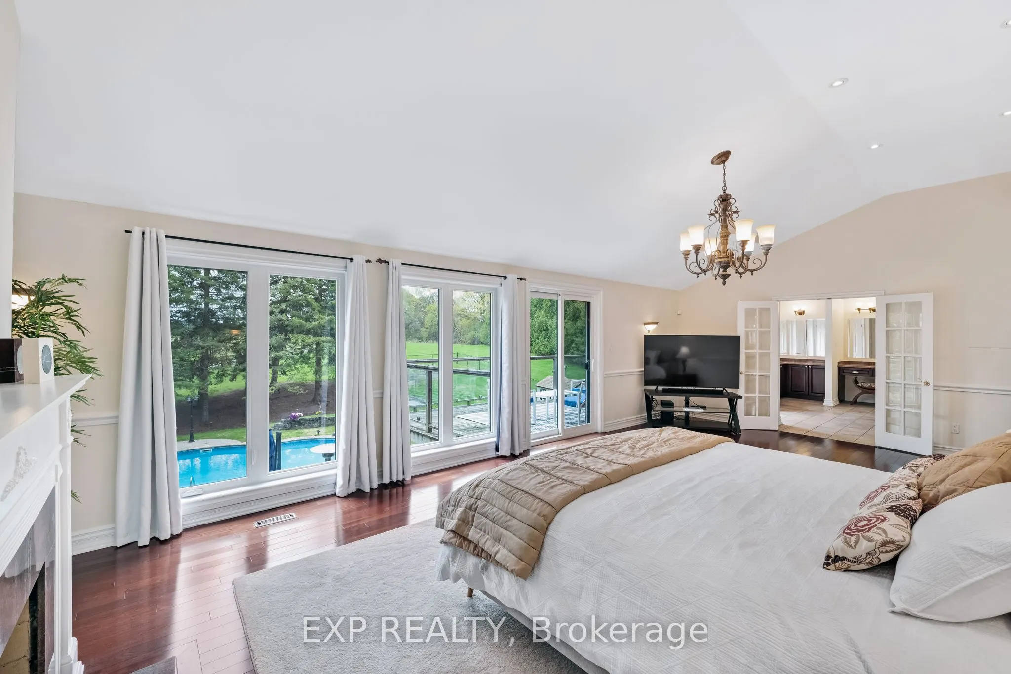 15 Jarvis Avenue
