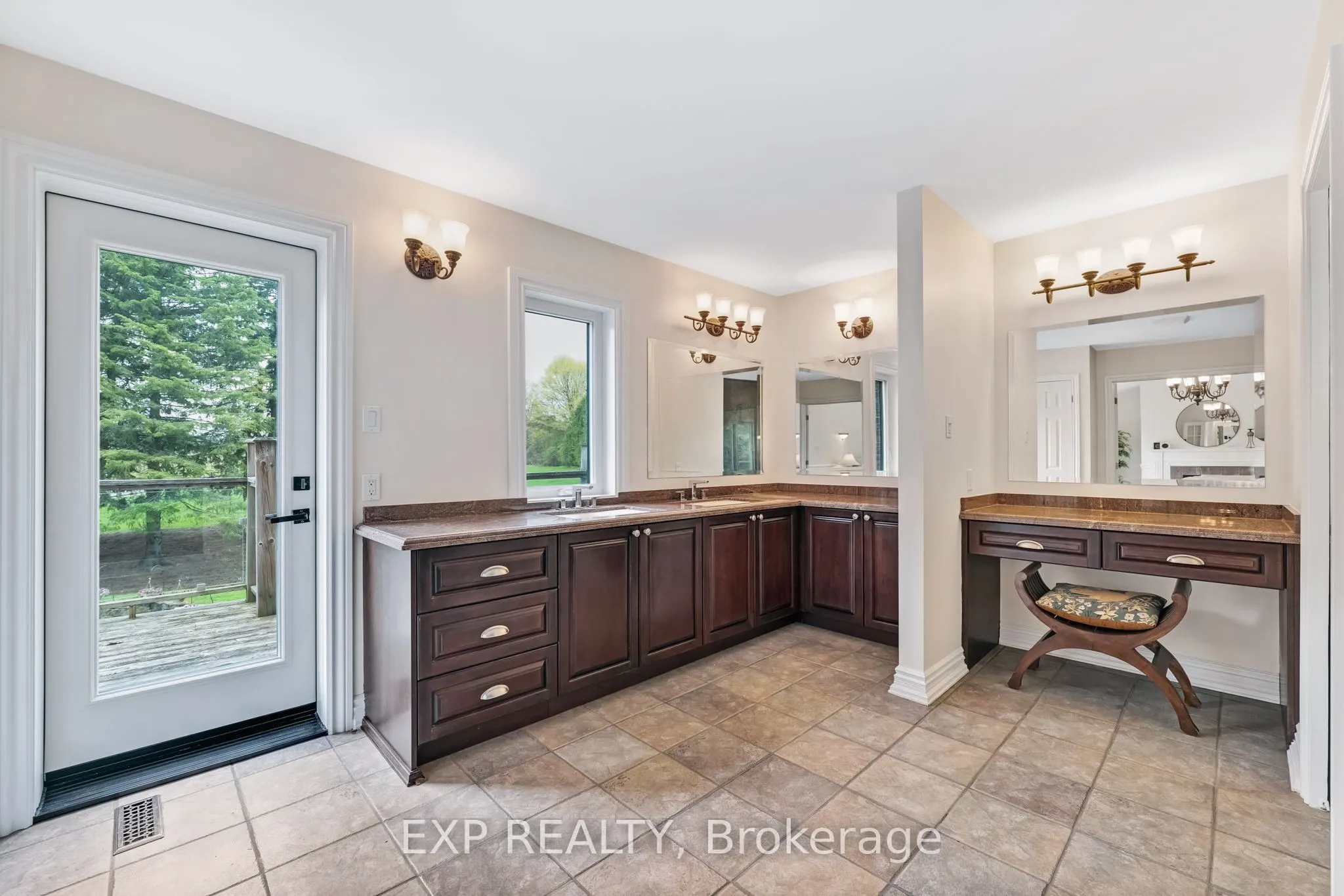 15 Jarvis Avenue