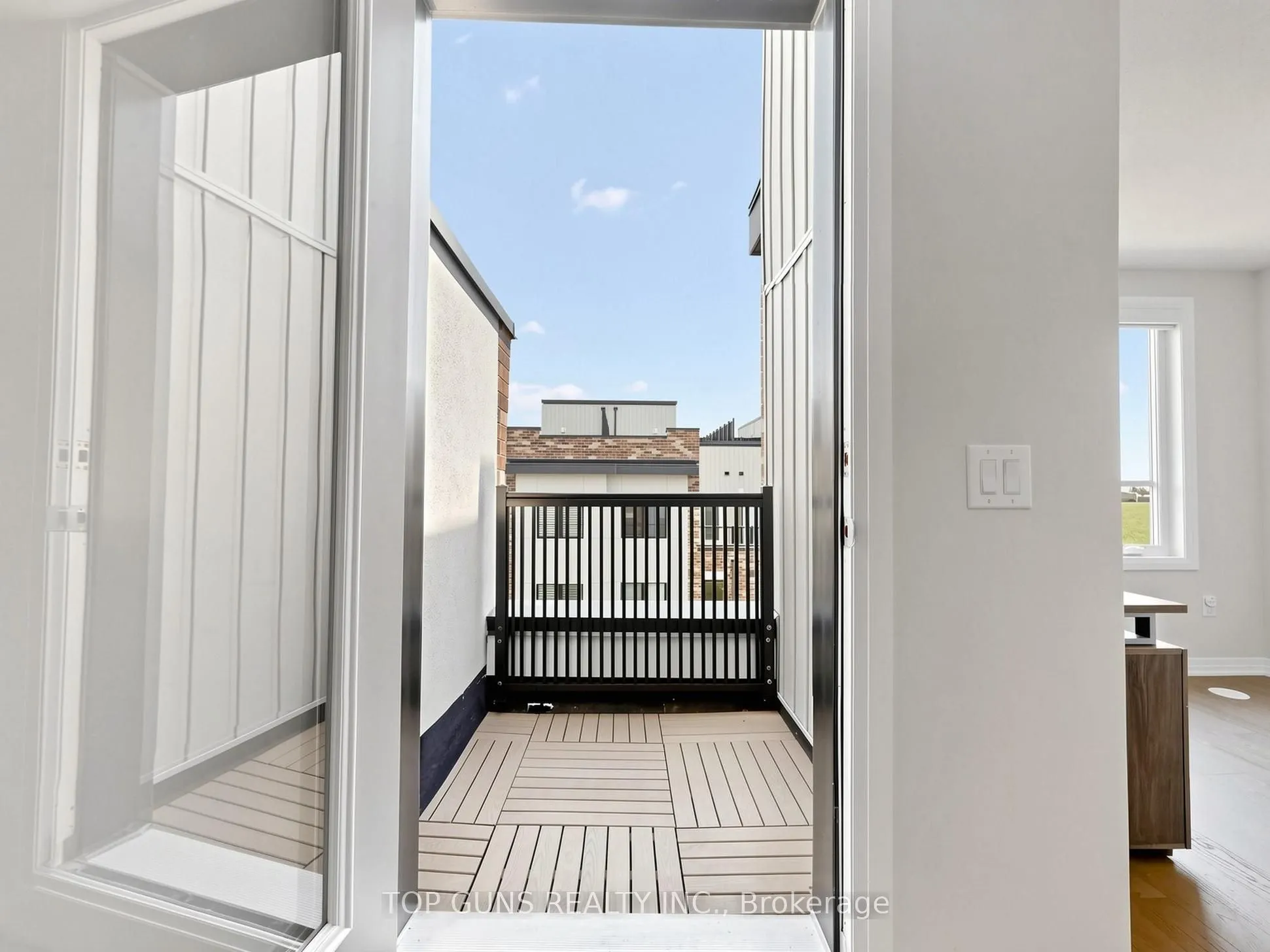 50 Baynes Way #4