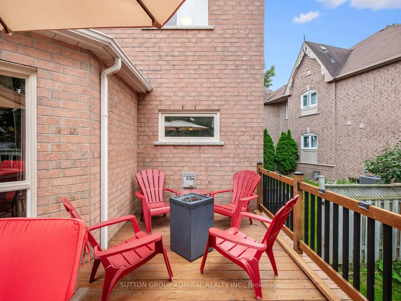 267 Warner Crescent