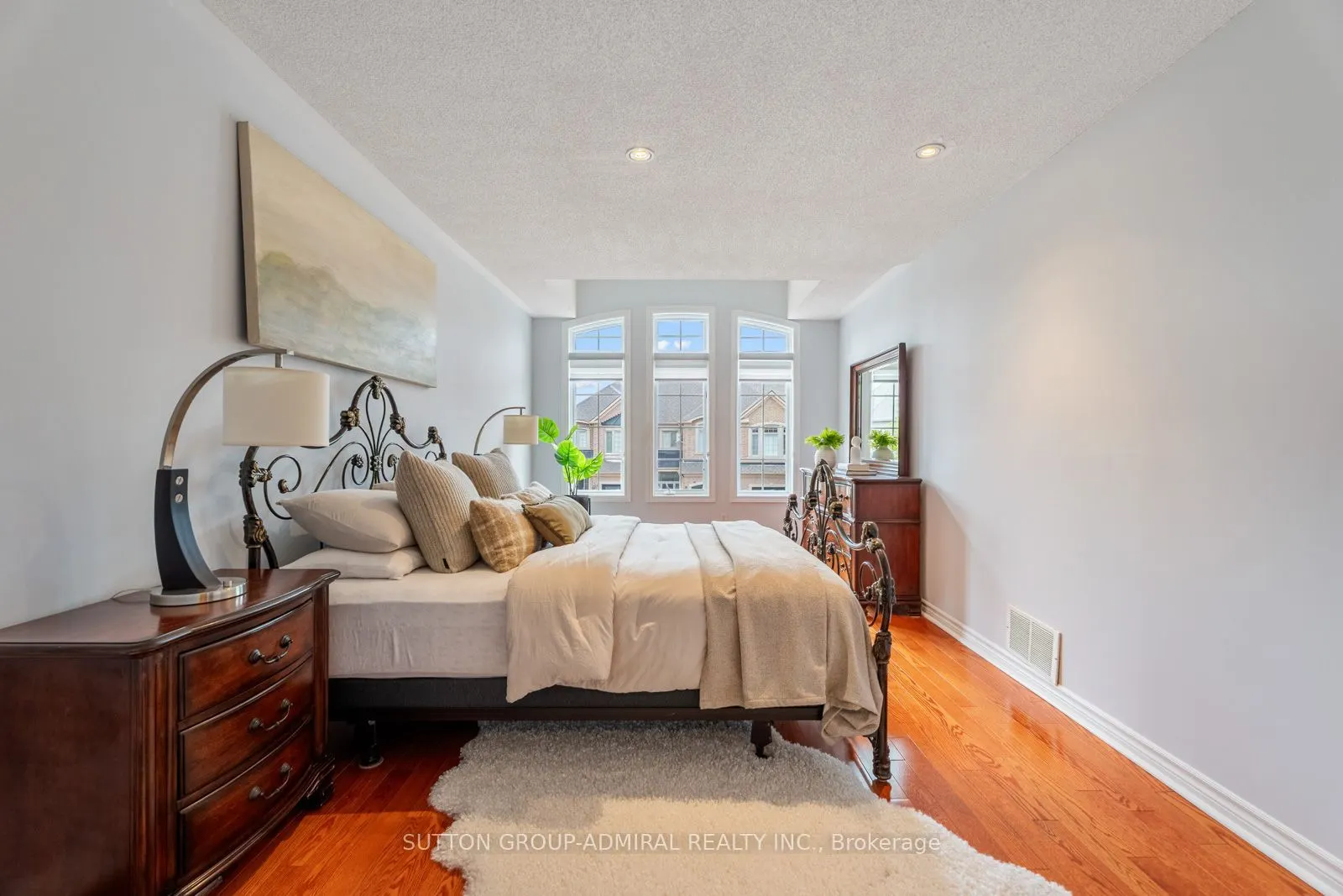 37 Kingsbridge Circle
