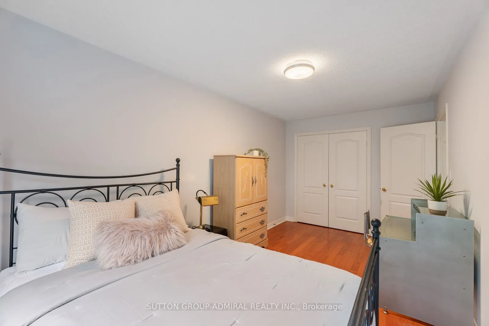 37 Kingsbridge Circle