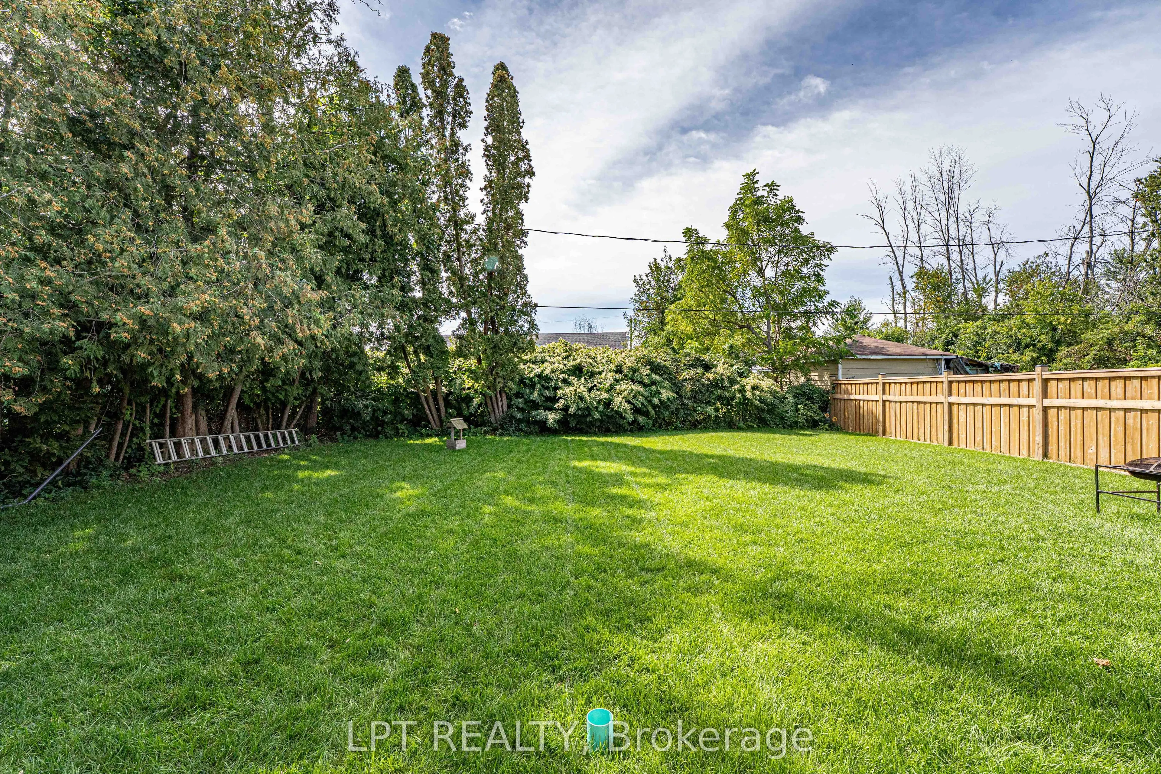 36 Blue Jay Boulevard