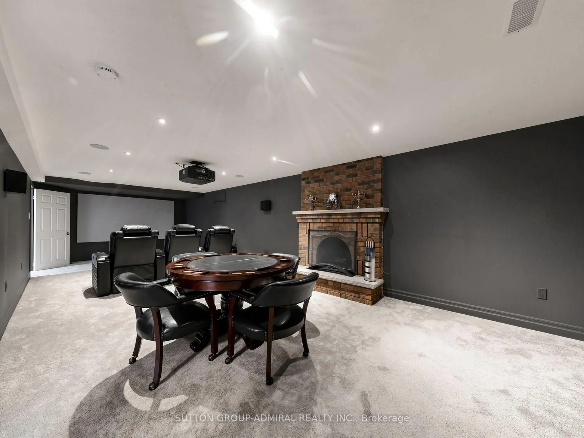 48 Petch Crescent