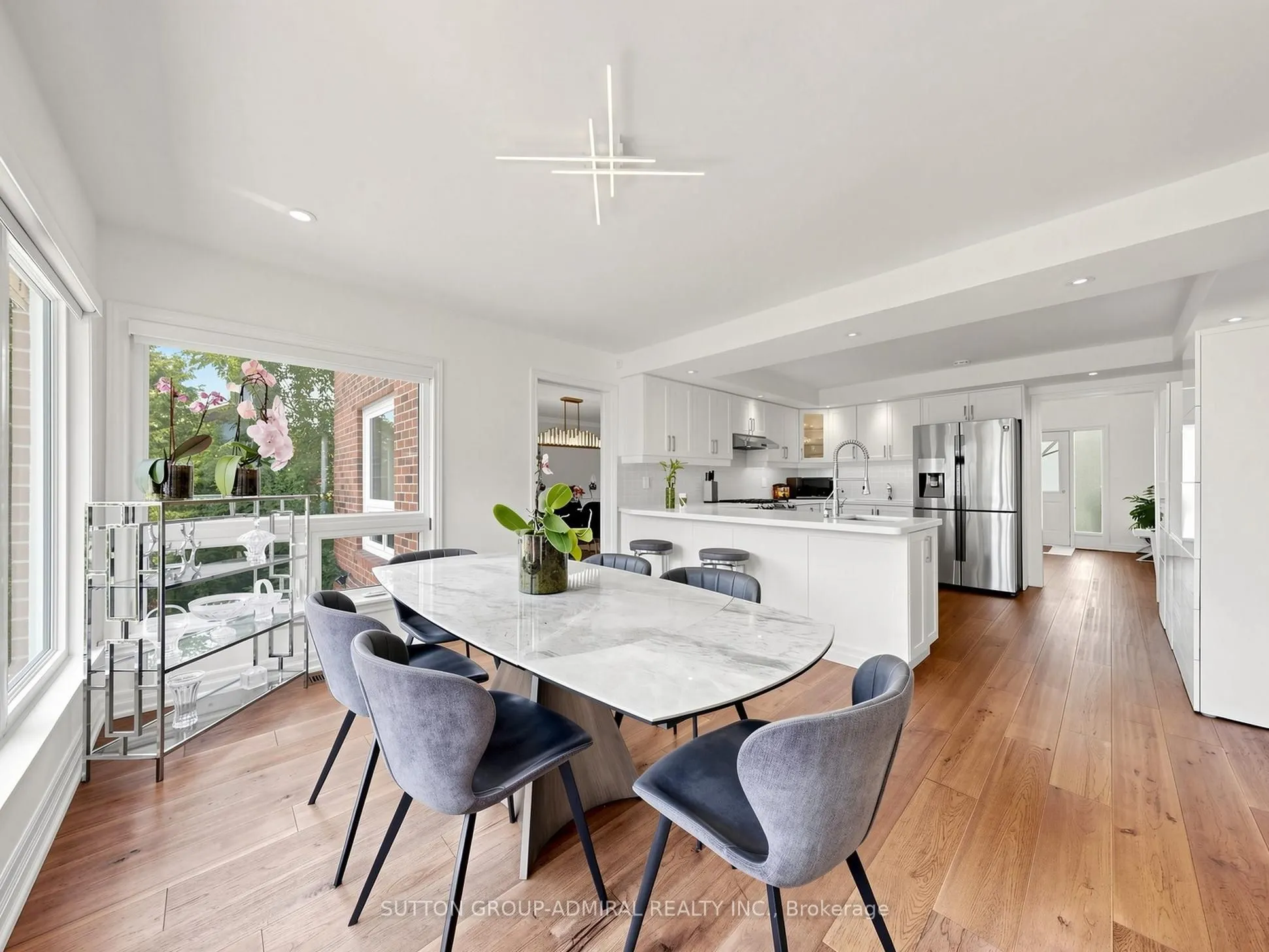 48 Petch Crescent