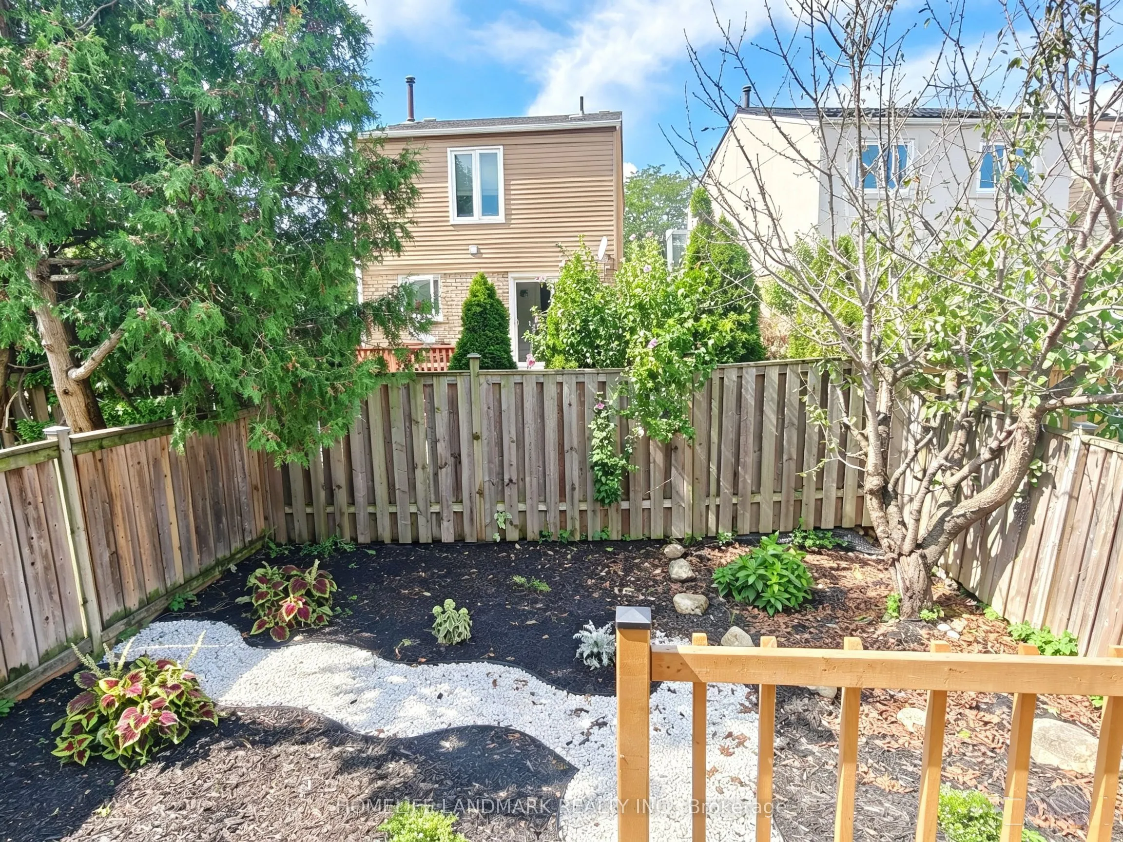 215 Bob O' Link Avenue