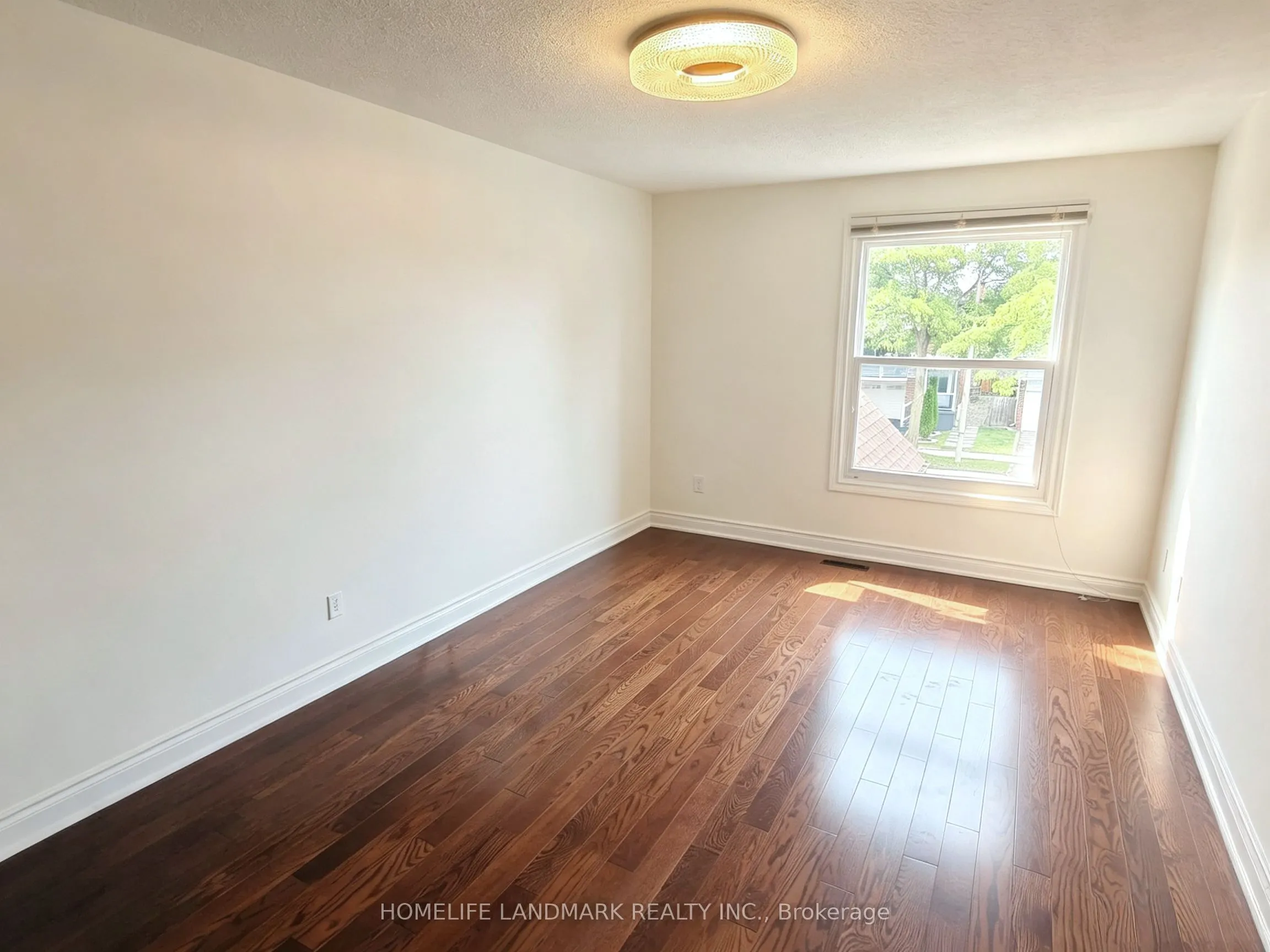 215 Bob O' Link Avenue