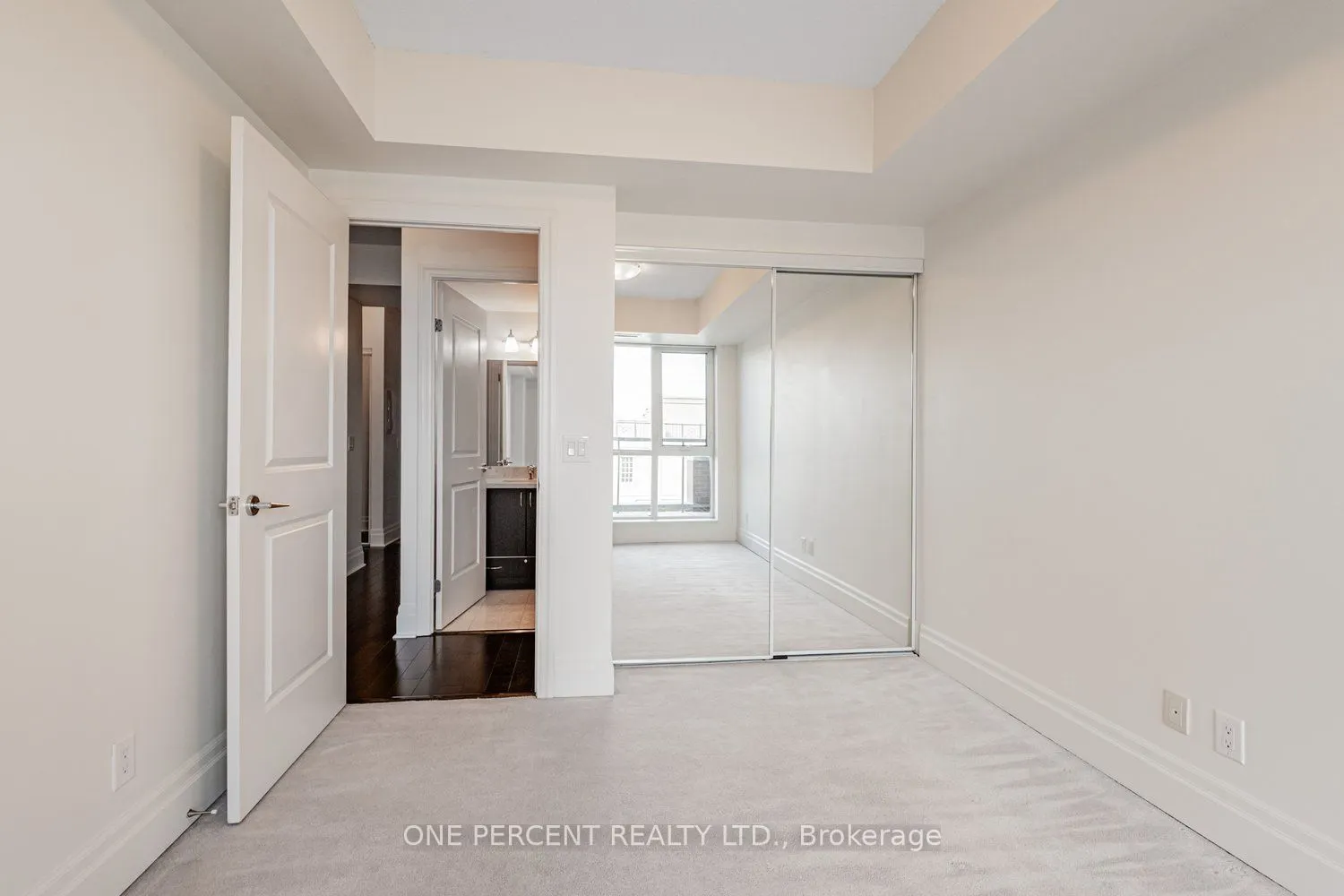 21 Upper Duke Crescent #401