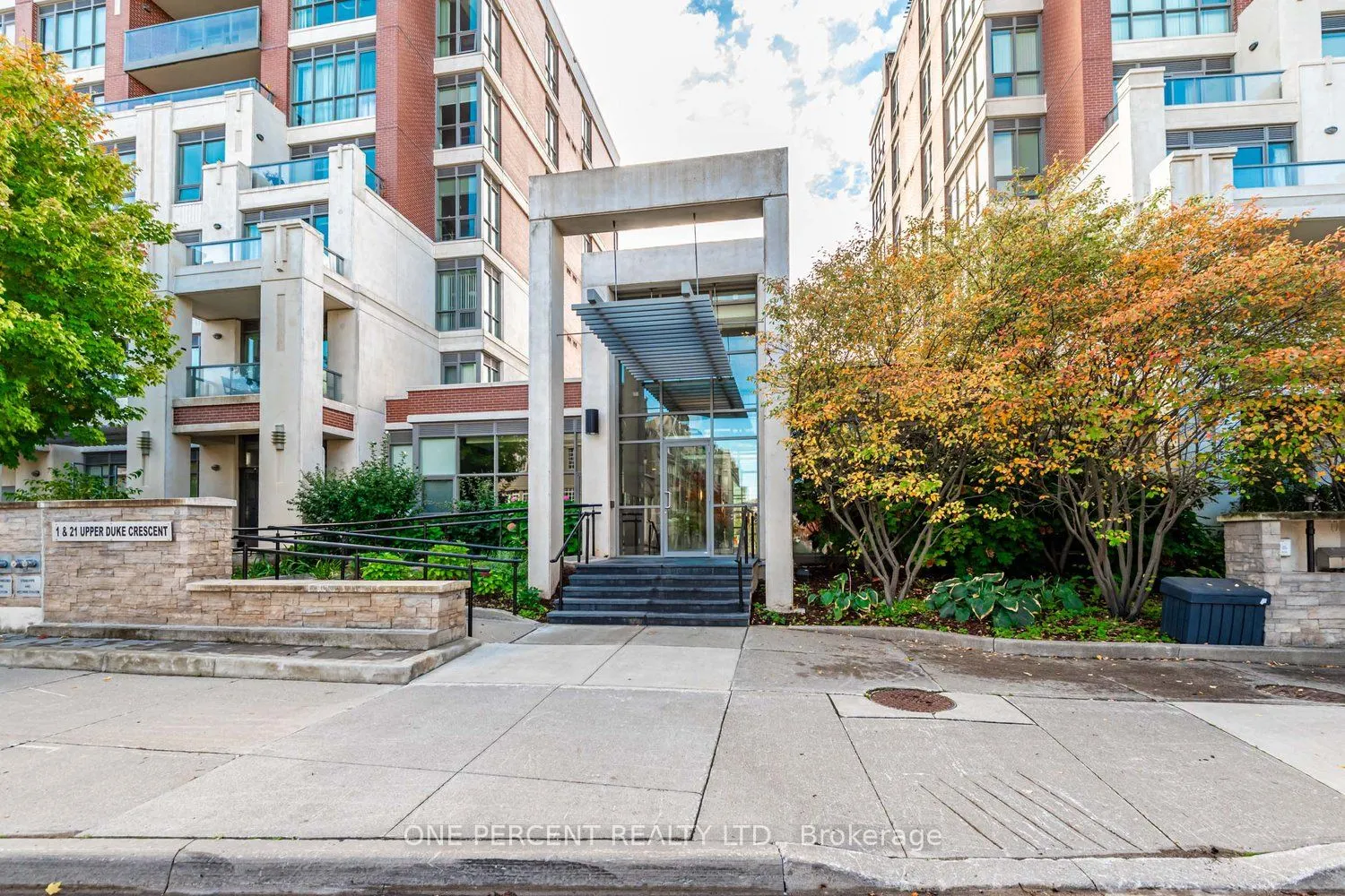 21 Upper Duke Crescent #401