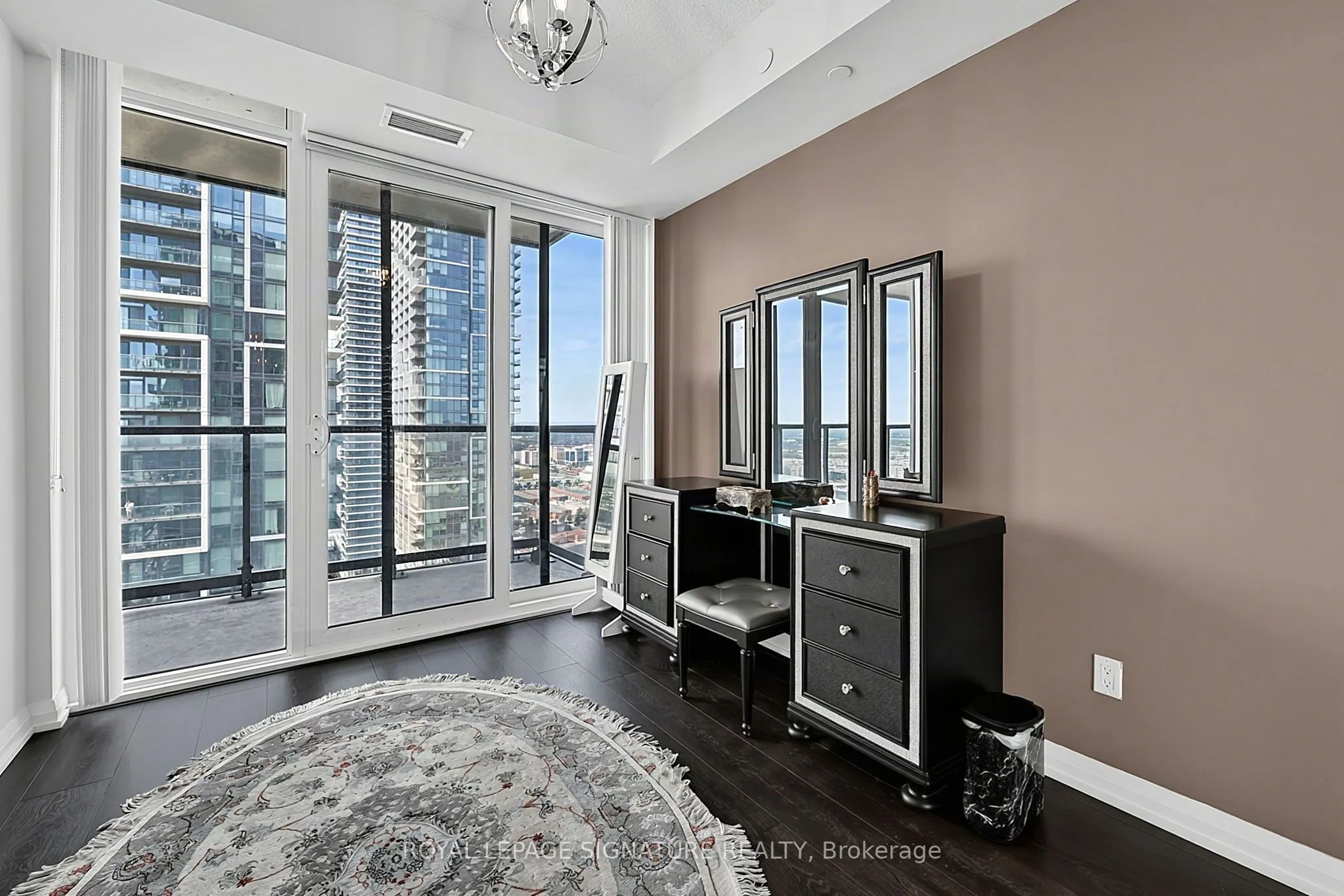 7895 Jane Street #2908