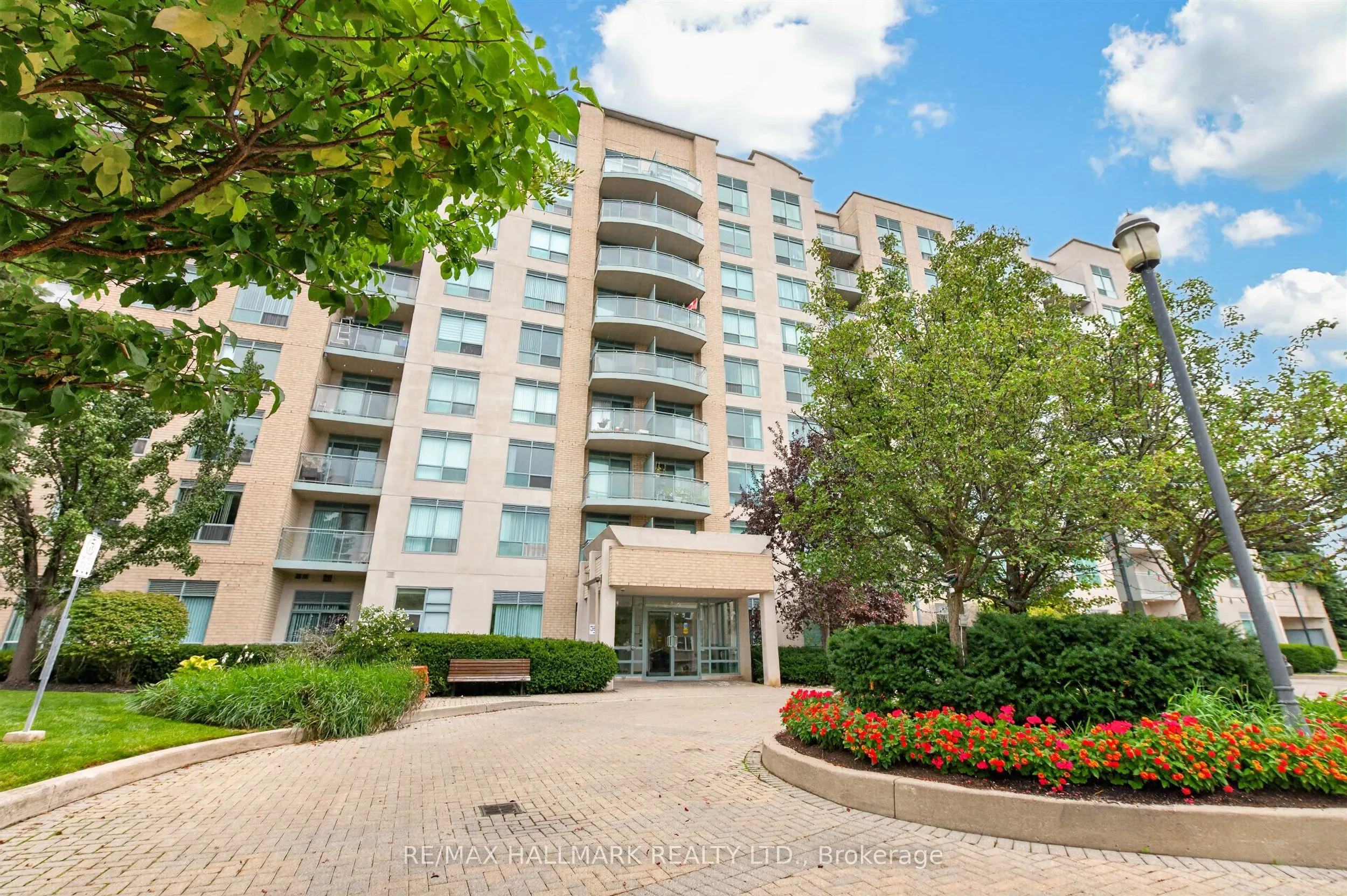 51 Baffin Court #702