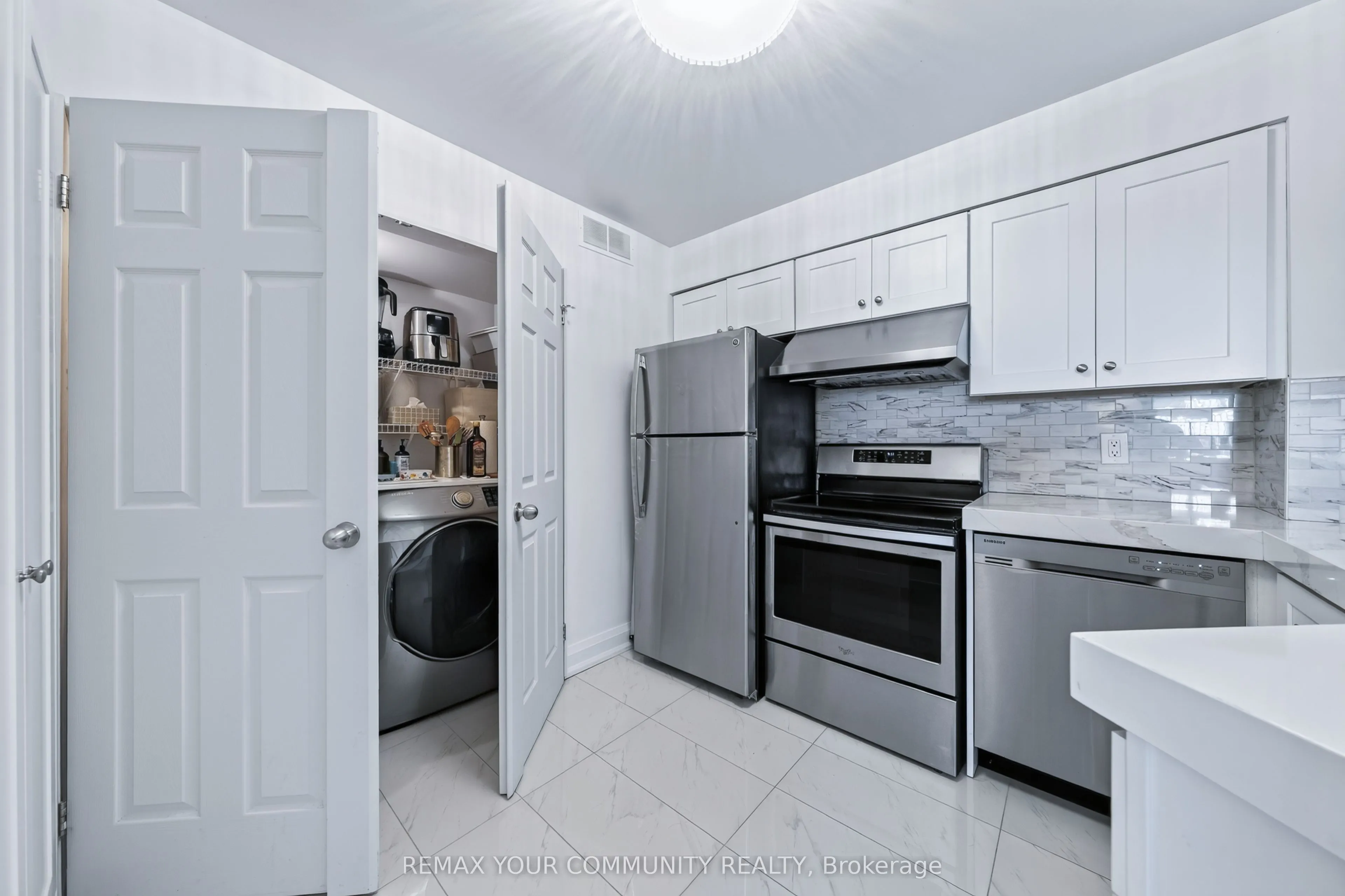 8501 Bayview Avenue #1011