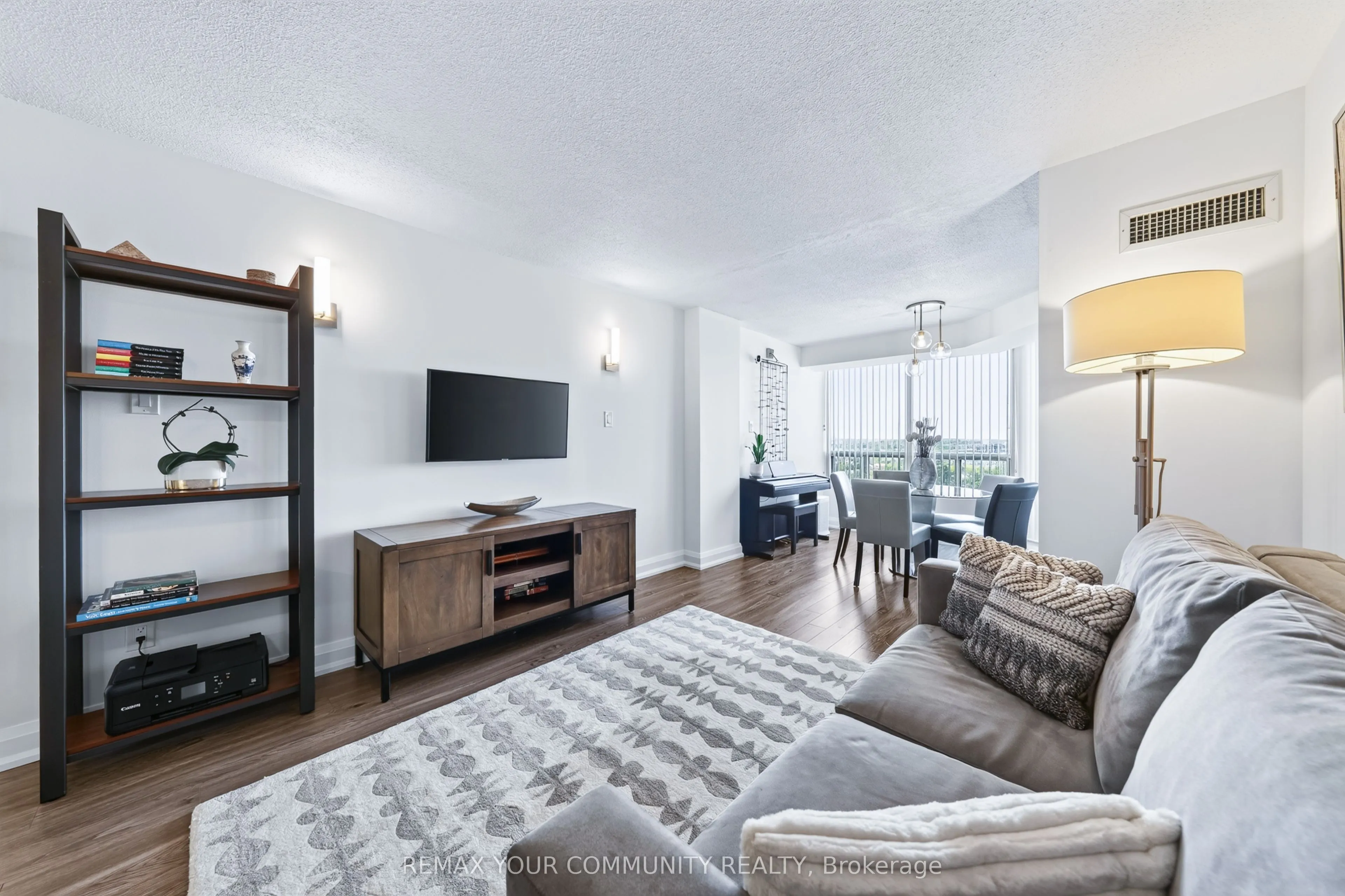8501 Bayview Avenue #1011