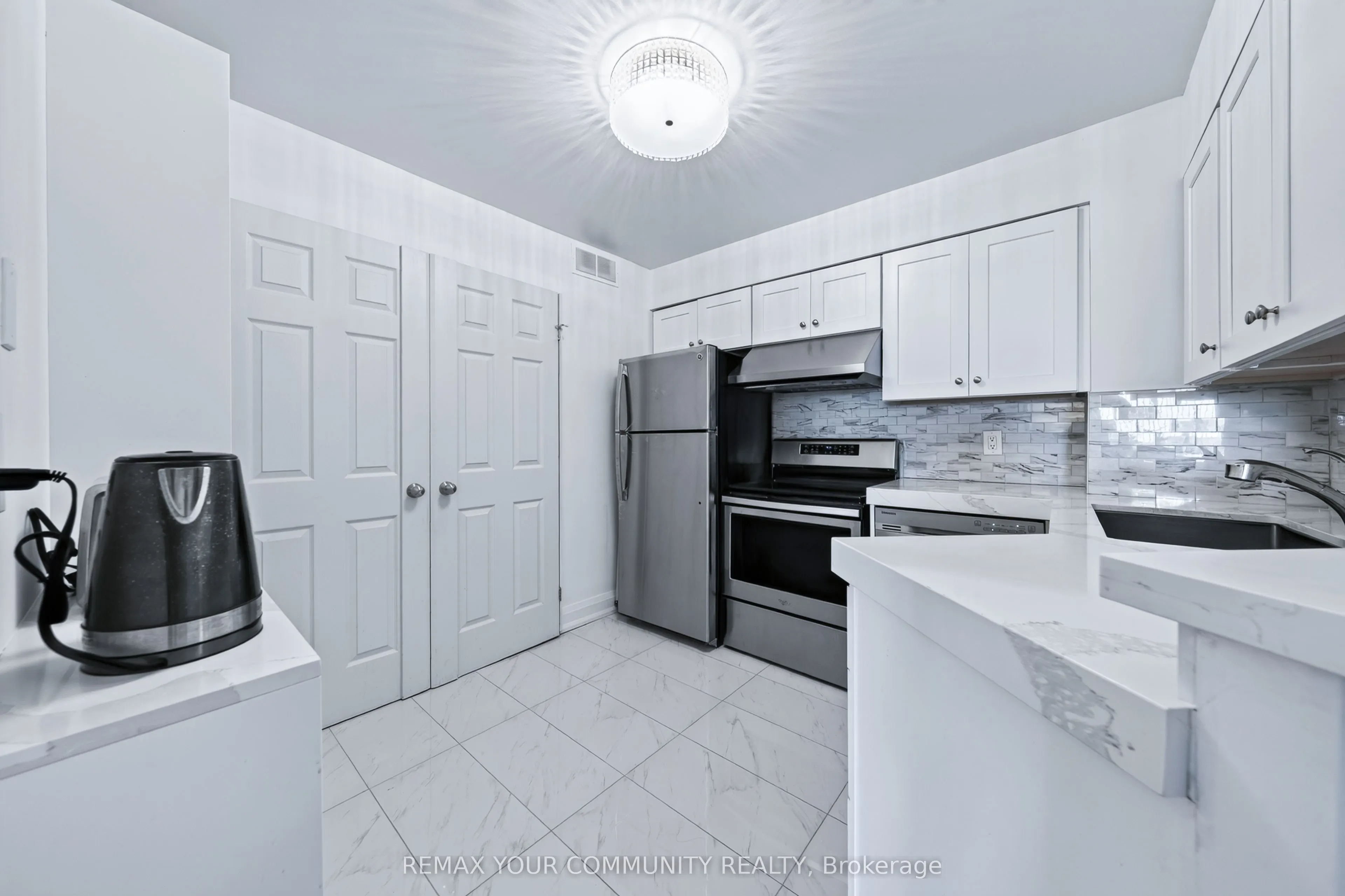 8501 Bayview Avenue #1011