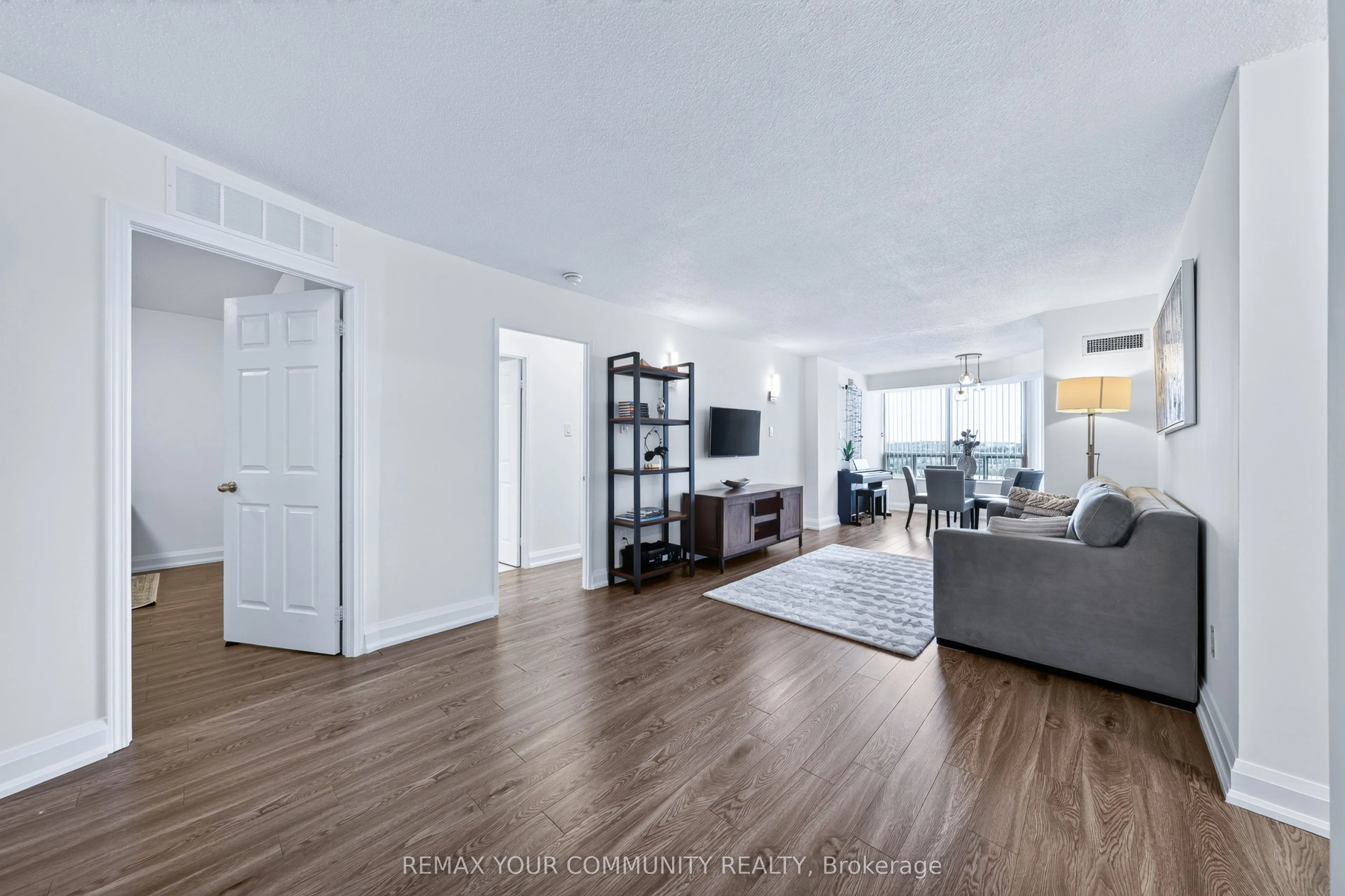 8501 Bayview Avenue #1011