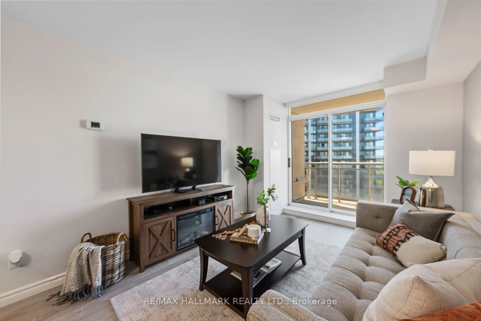 75 King William Crescent #LPH6