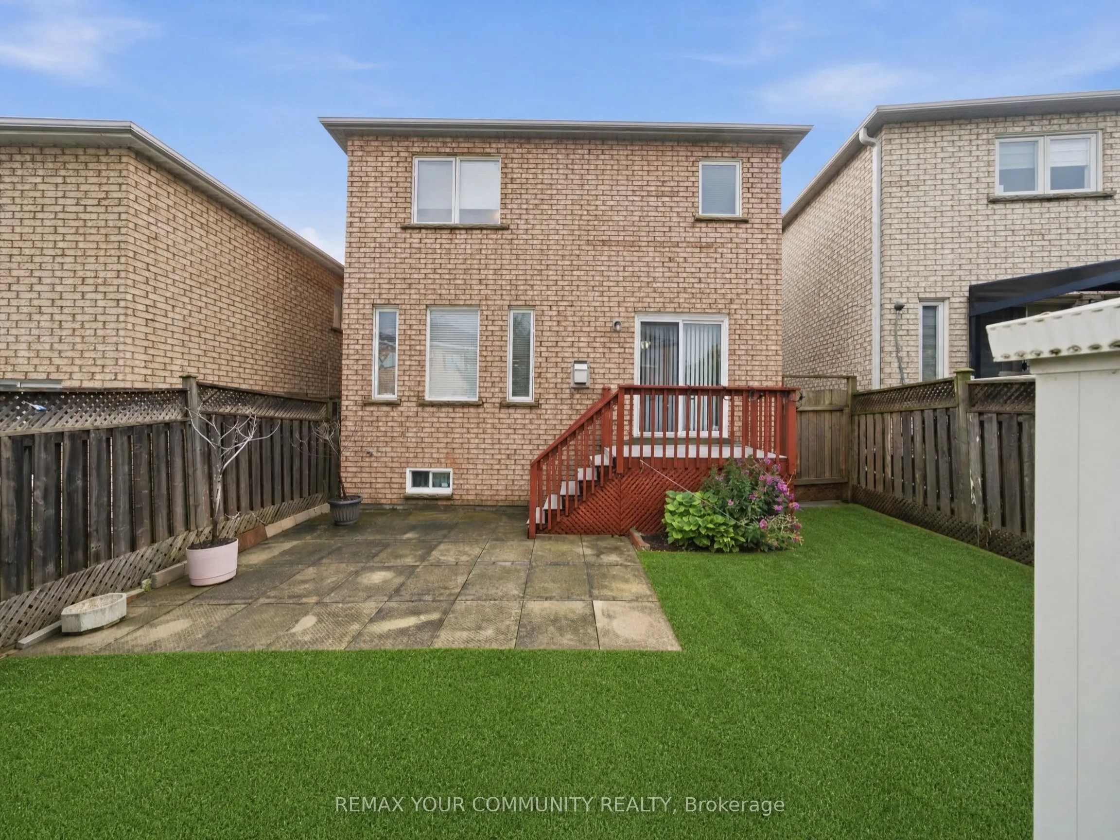 129 Colombo Crescent