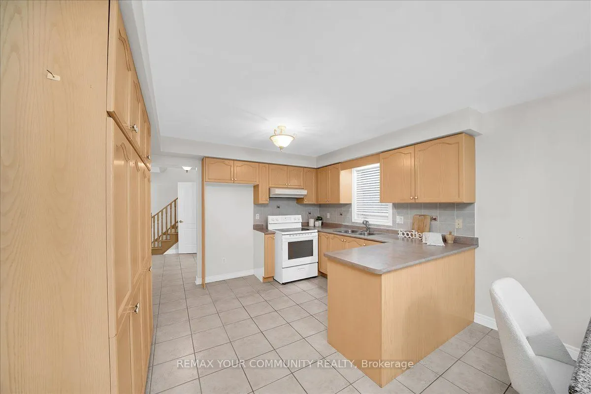 129 Colombo Crescent