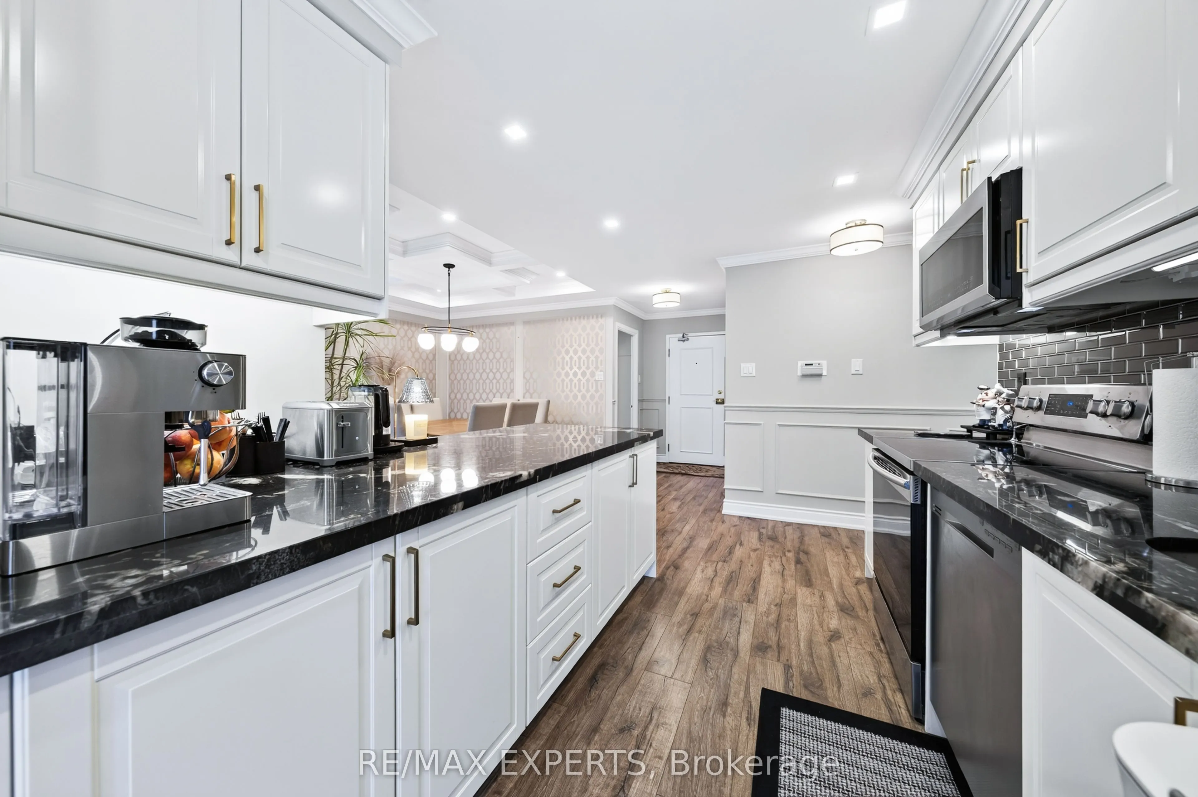 30 Harding Boulevard W #Ph01