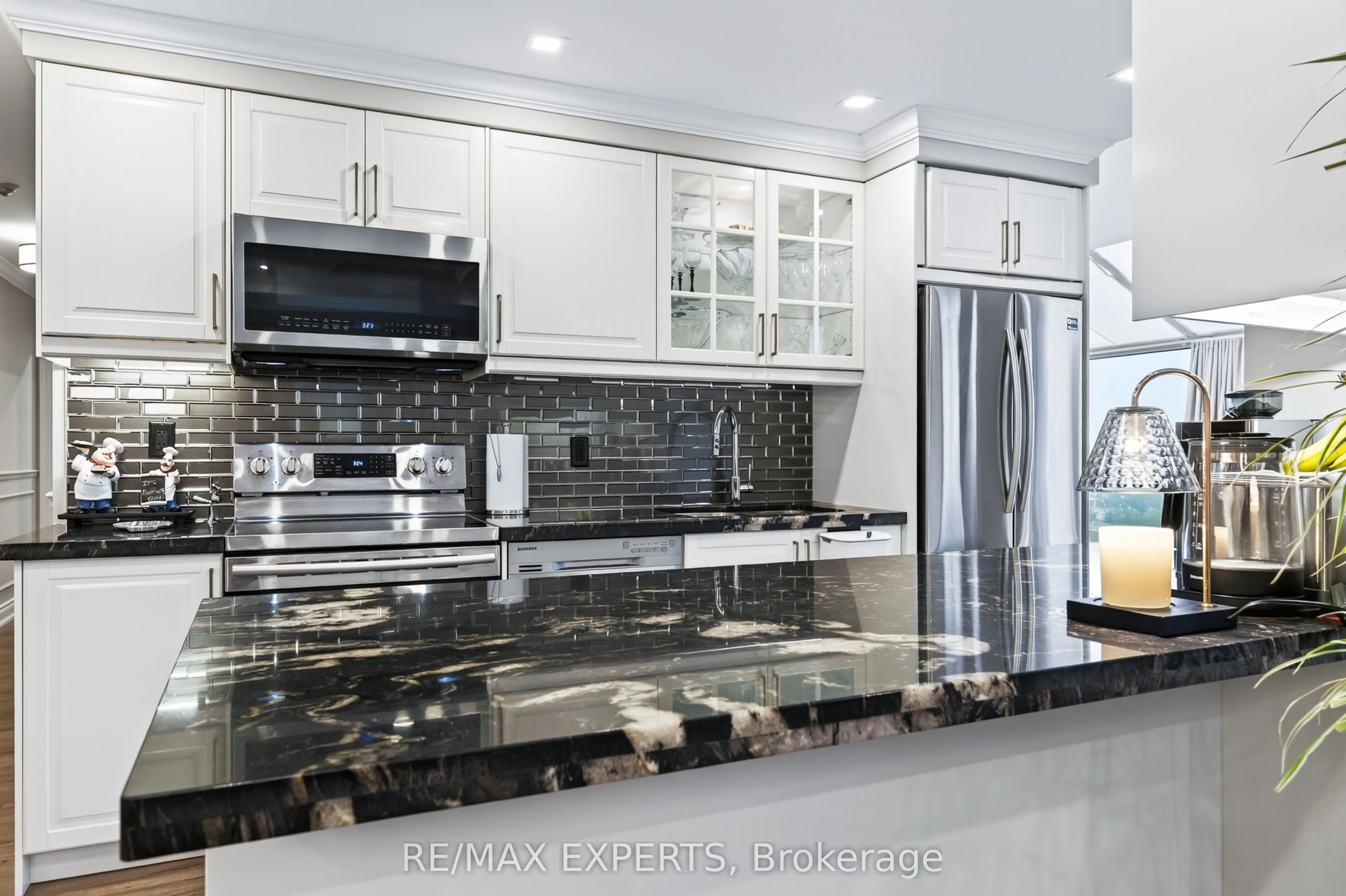 30 Harding Boulevard W #Ph01