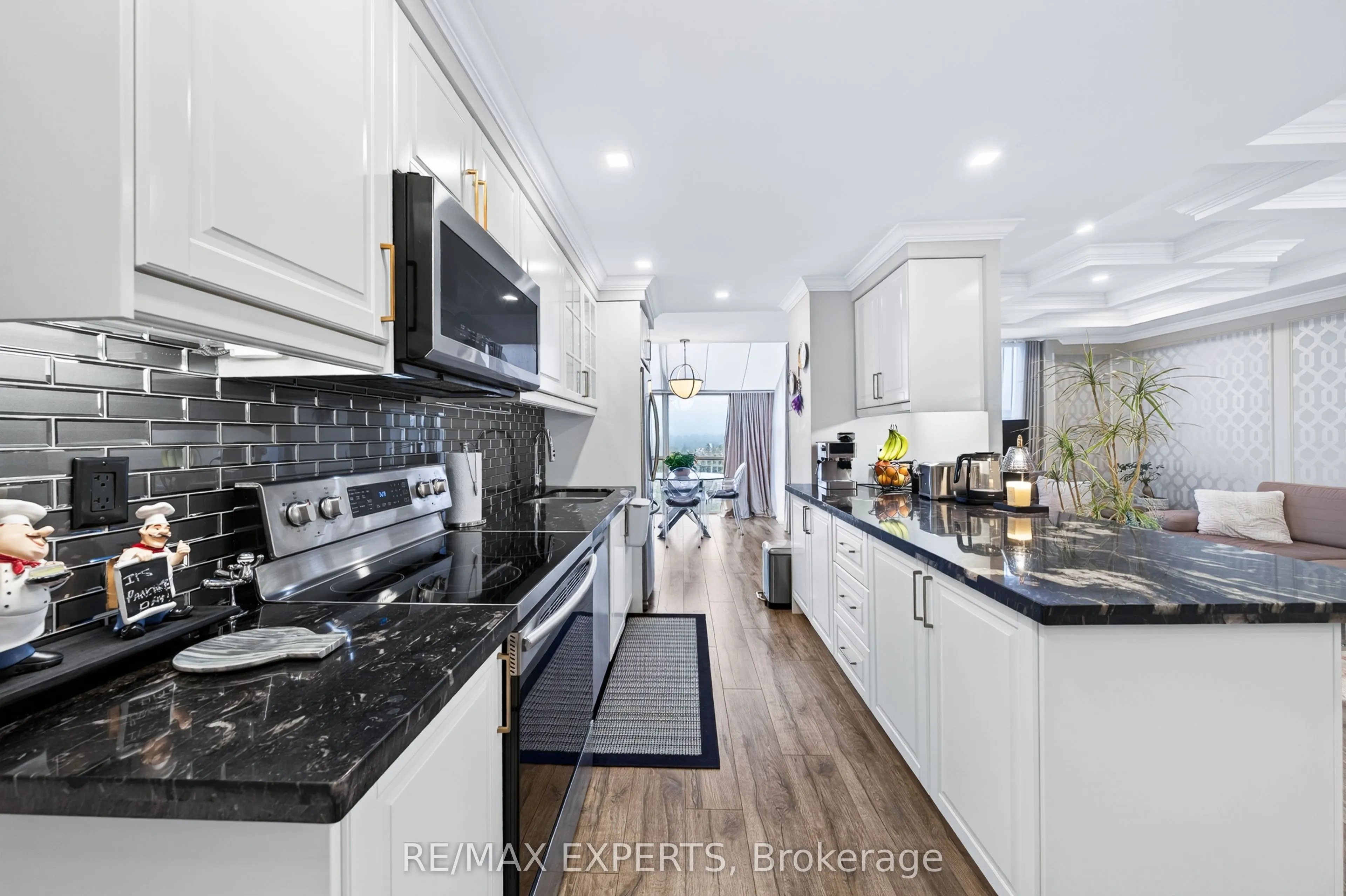 30 Harding Boulevard W #Ph01
