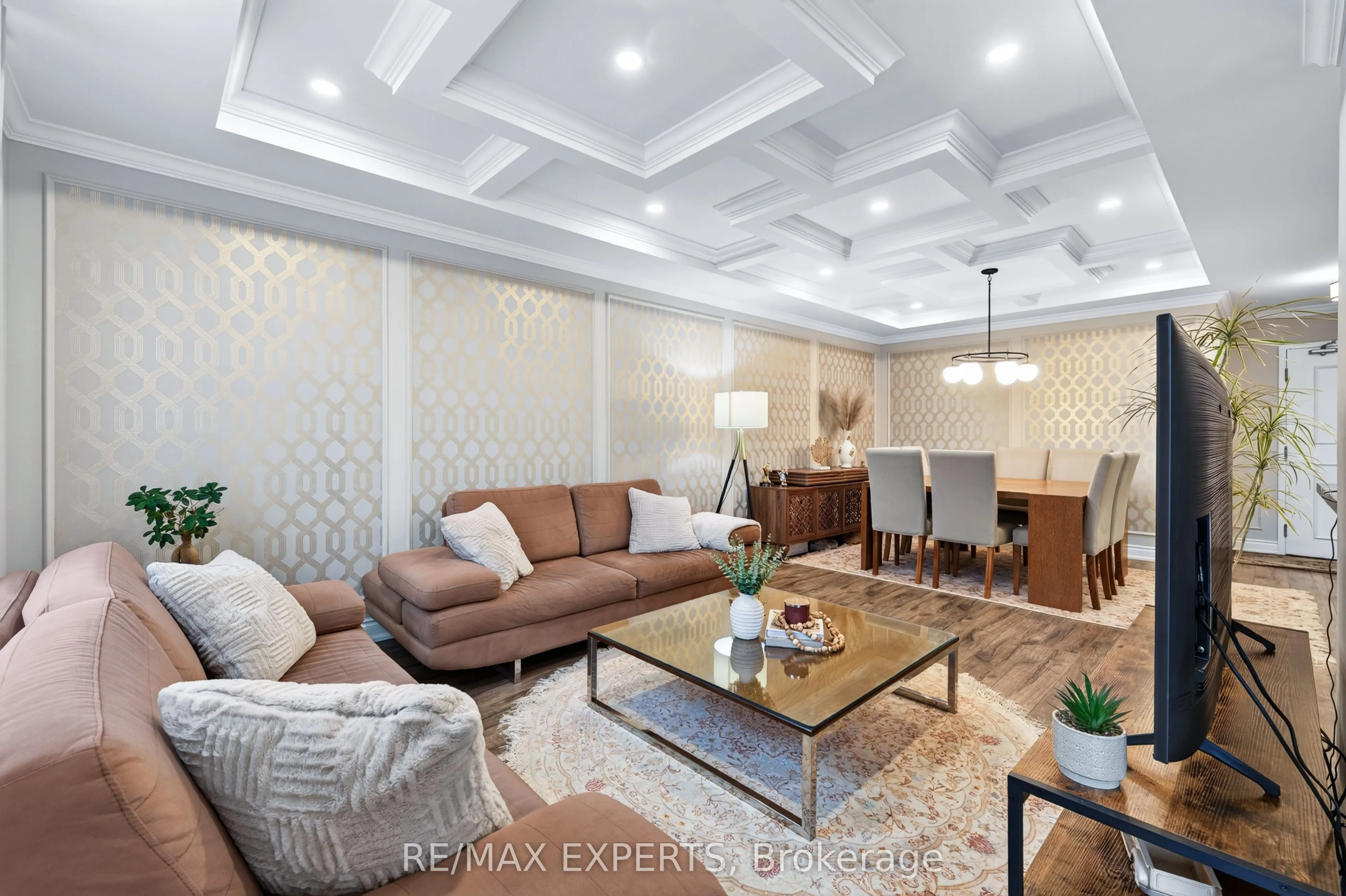 30 Harding Boulevard W #Ph01
