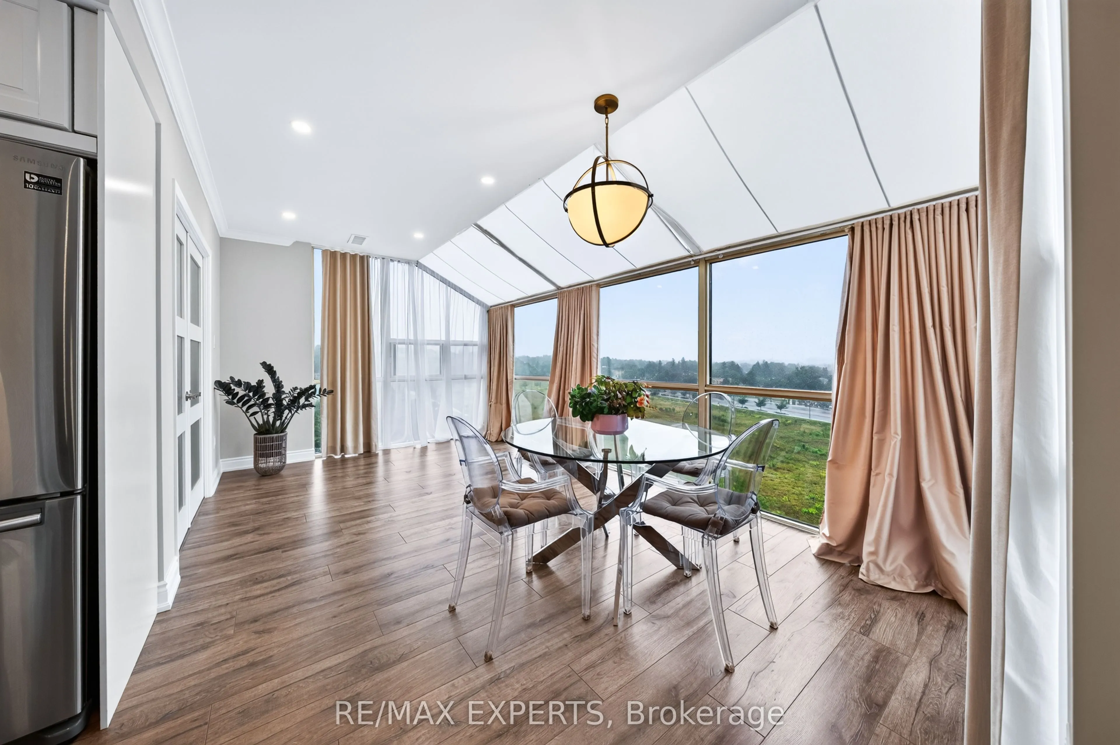 30 Harding Boulevard W #Ph01
