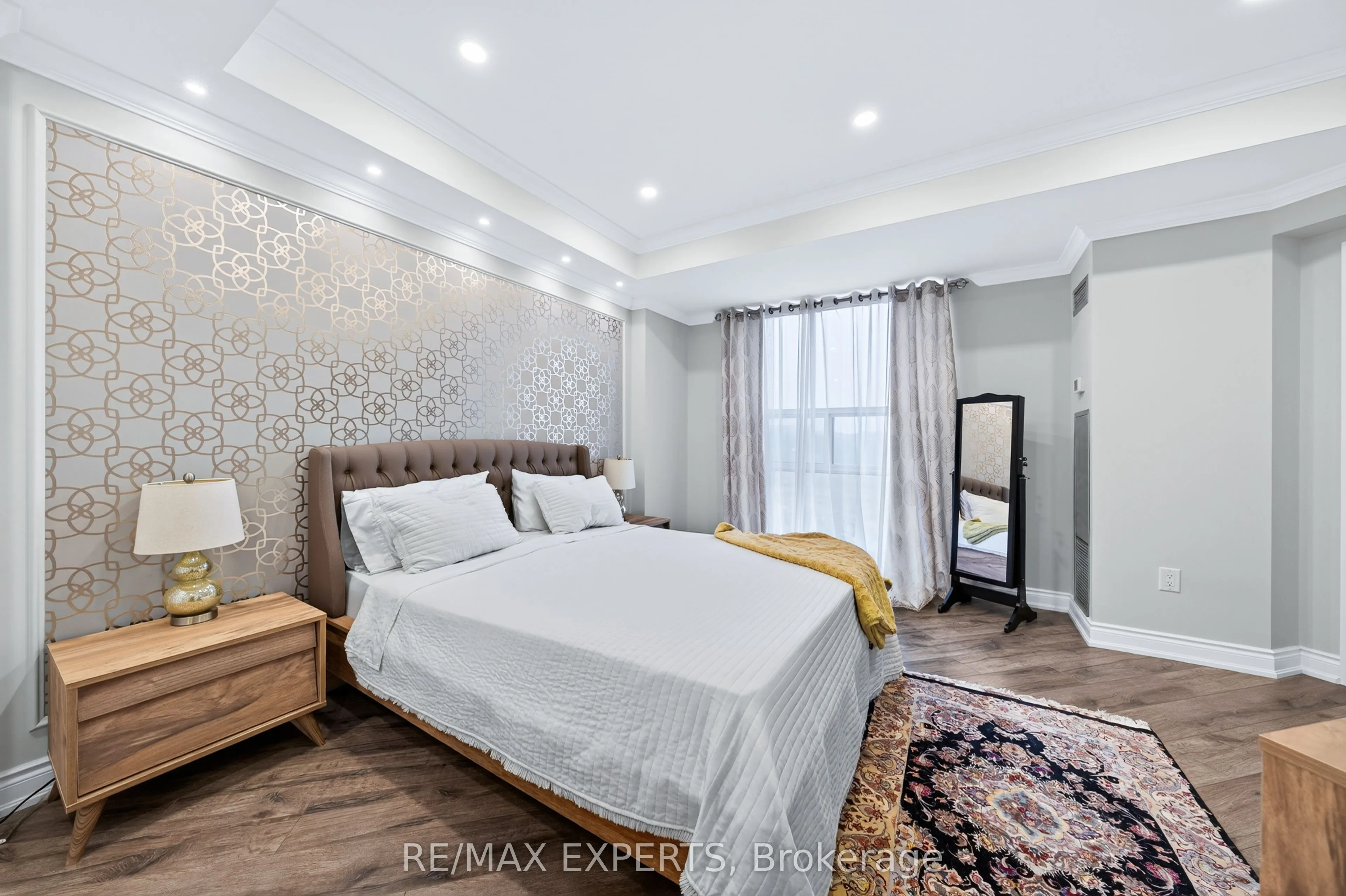 30 Harding Boulevard W #Ph01