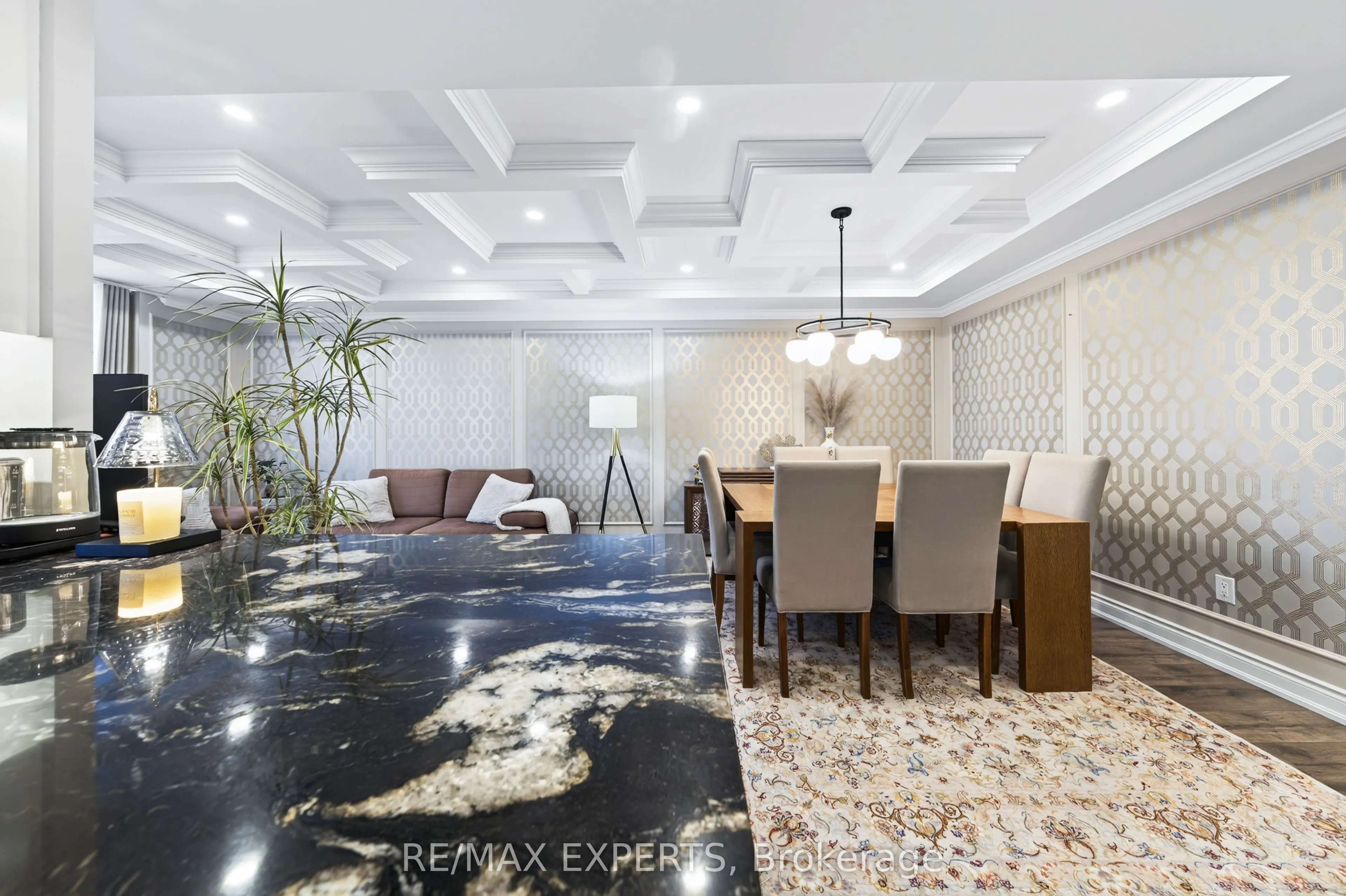 30 Harding Boulevard W #Ph01