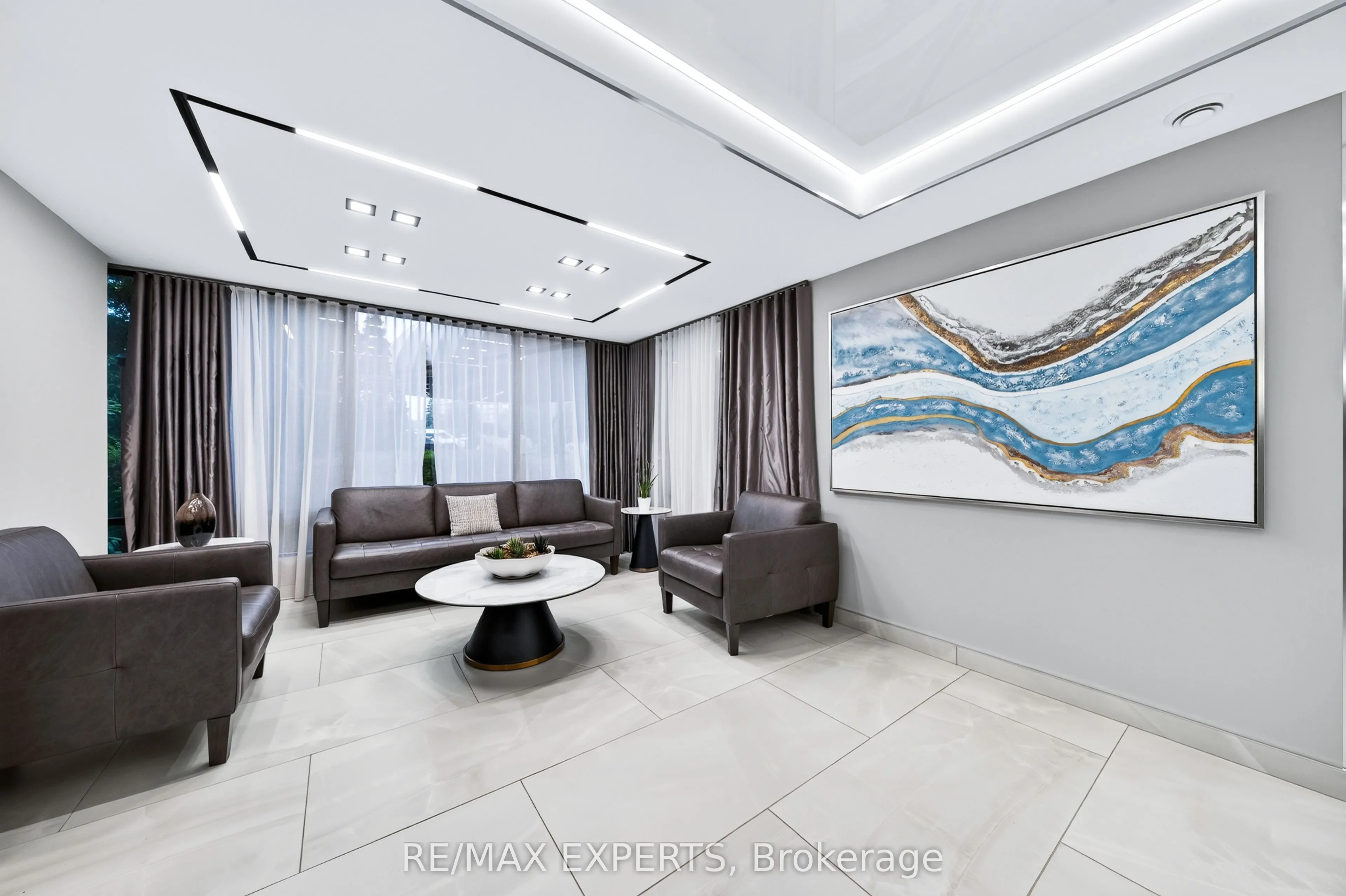30 Harding Boulevard W #Ph01