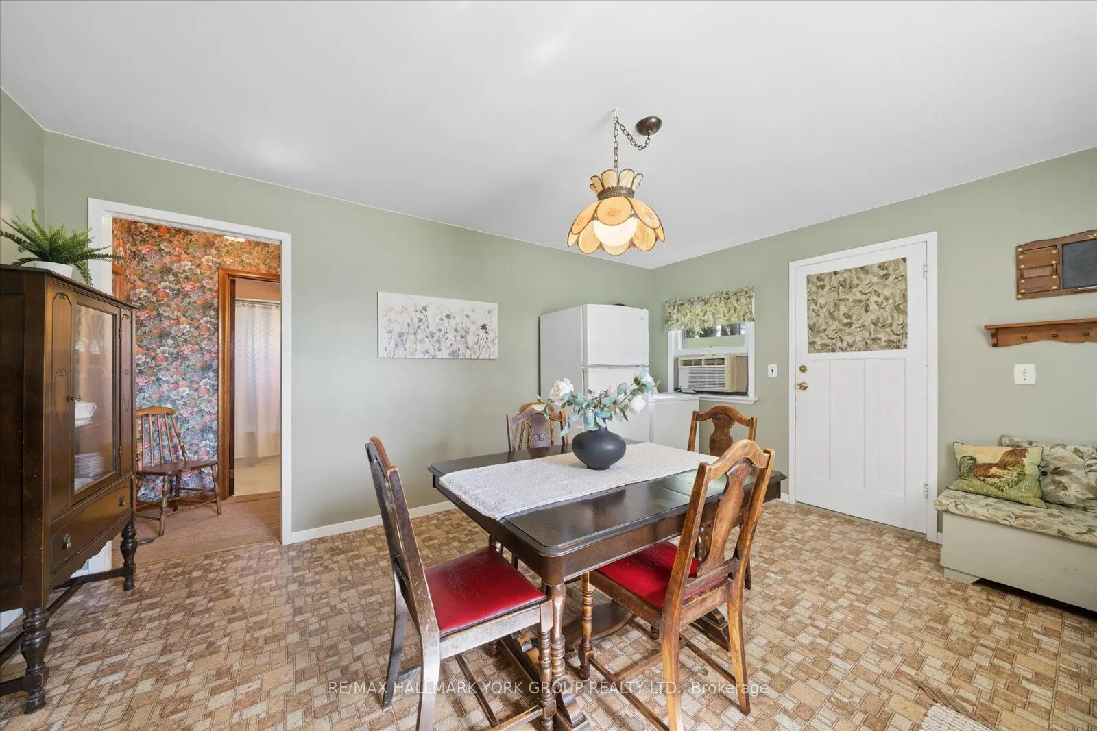 432 Catering Road