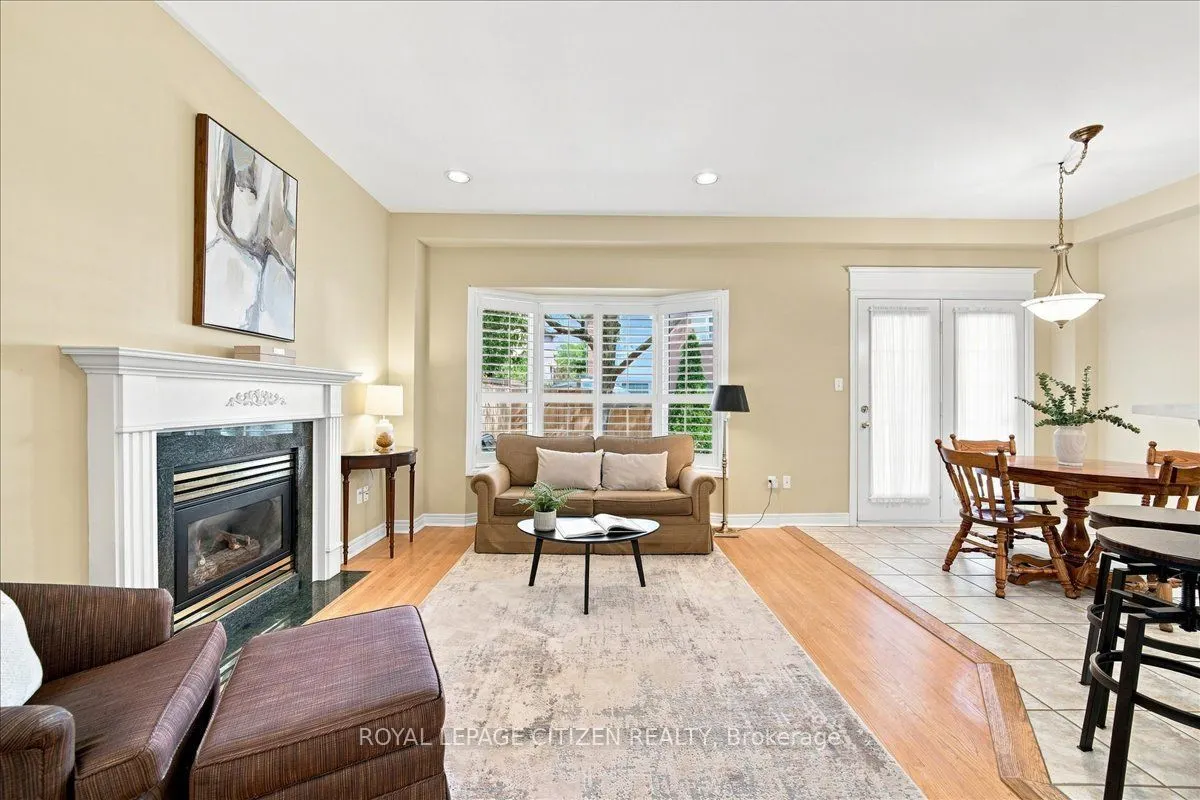 255 Shaftsbury Avenue #43