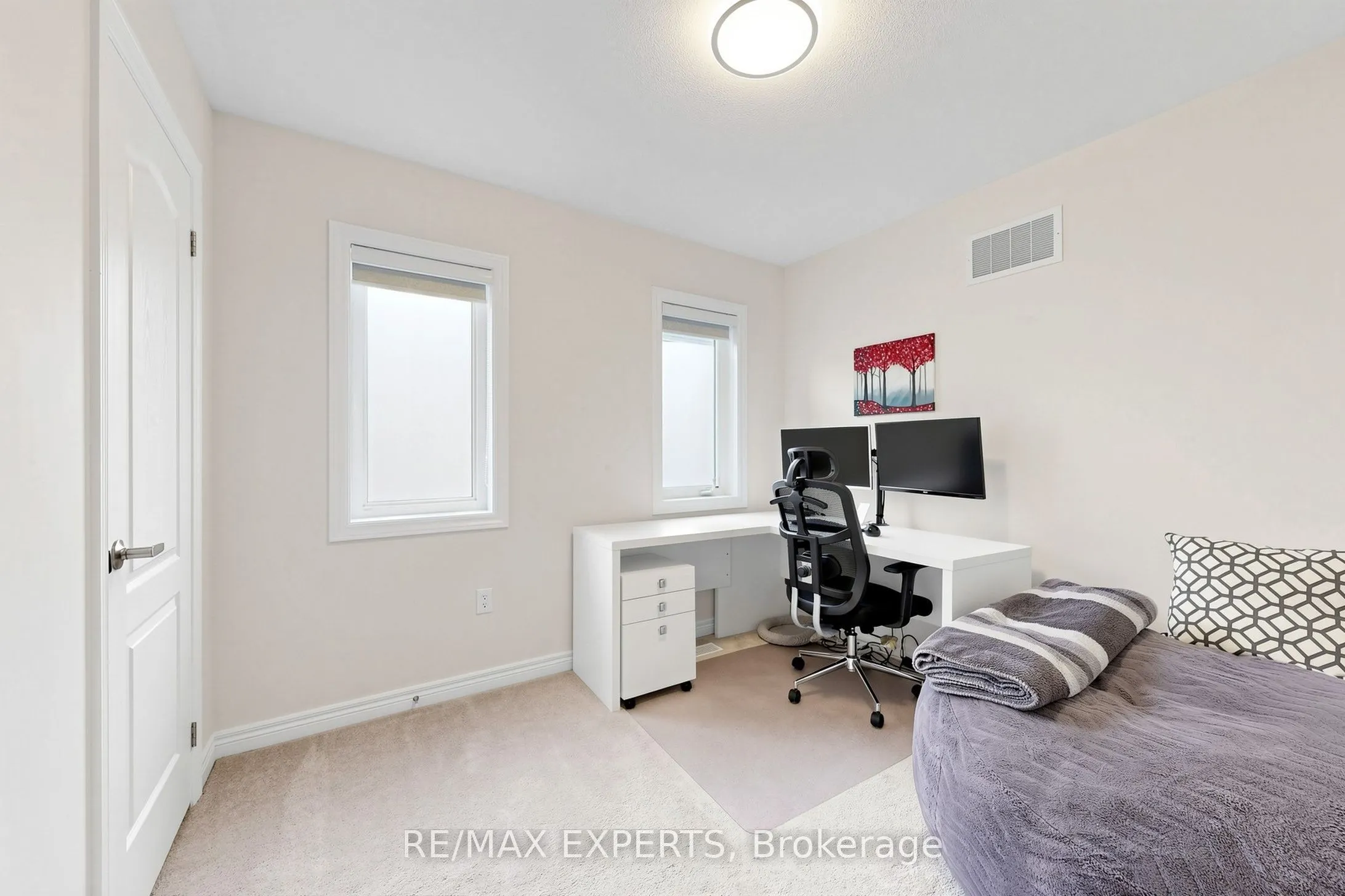 9 Applegate Drive