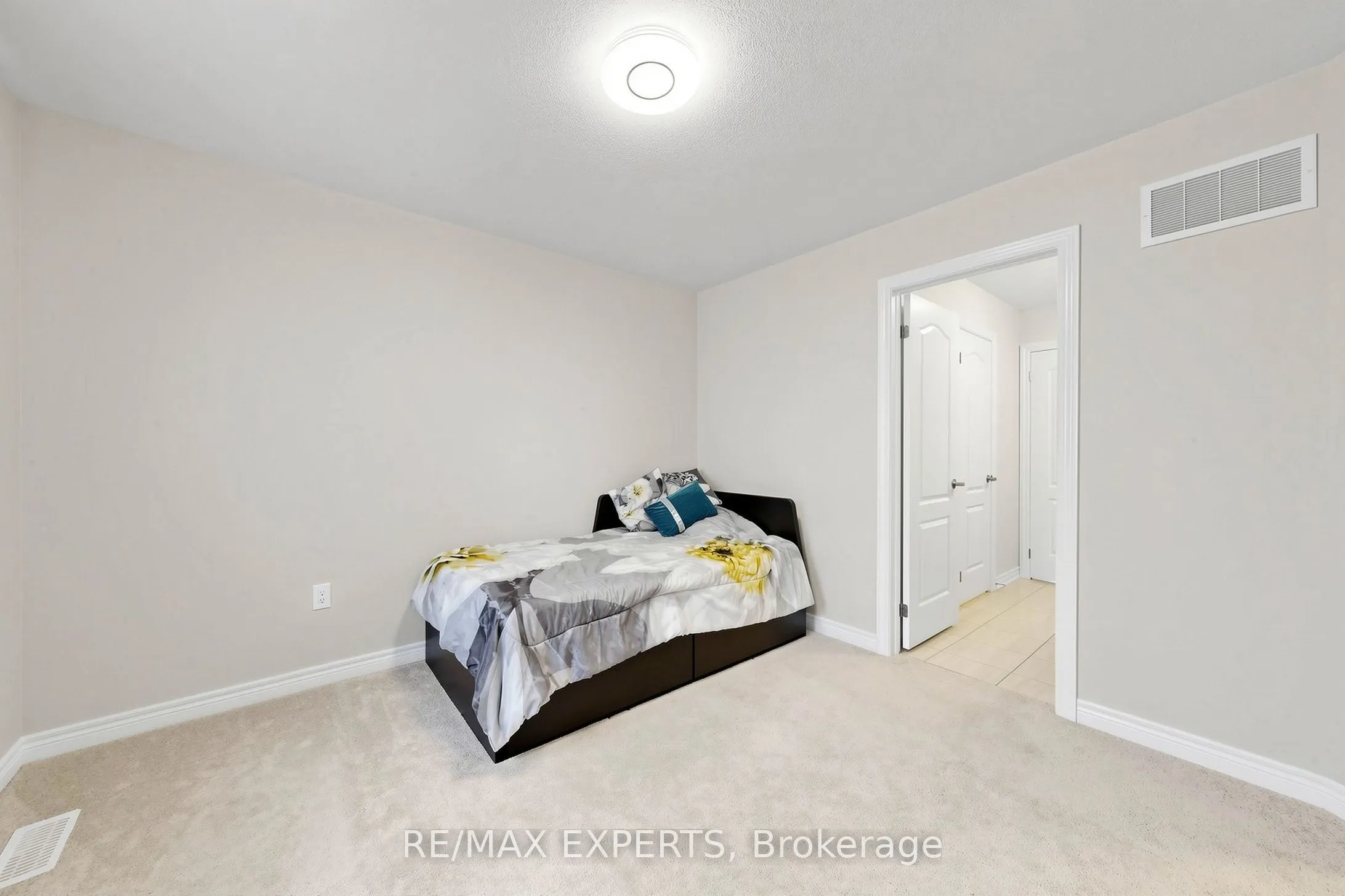 9 Applegate Drive