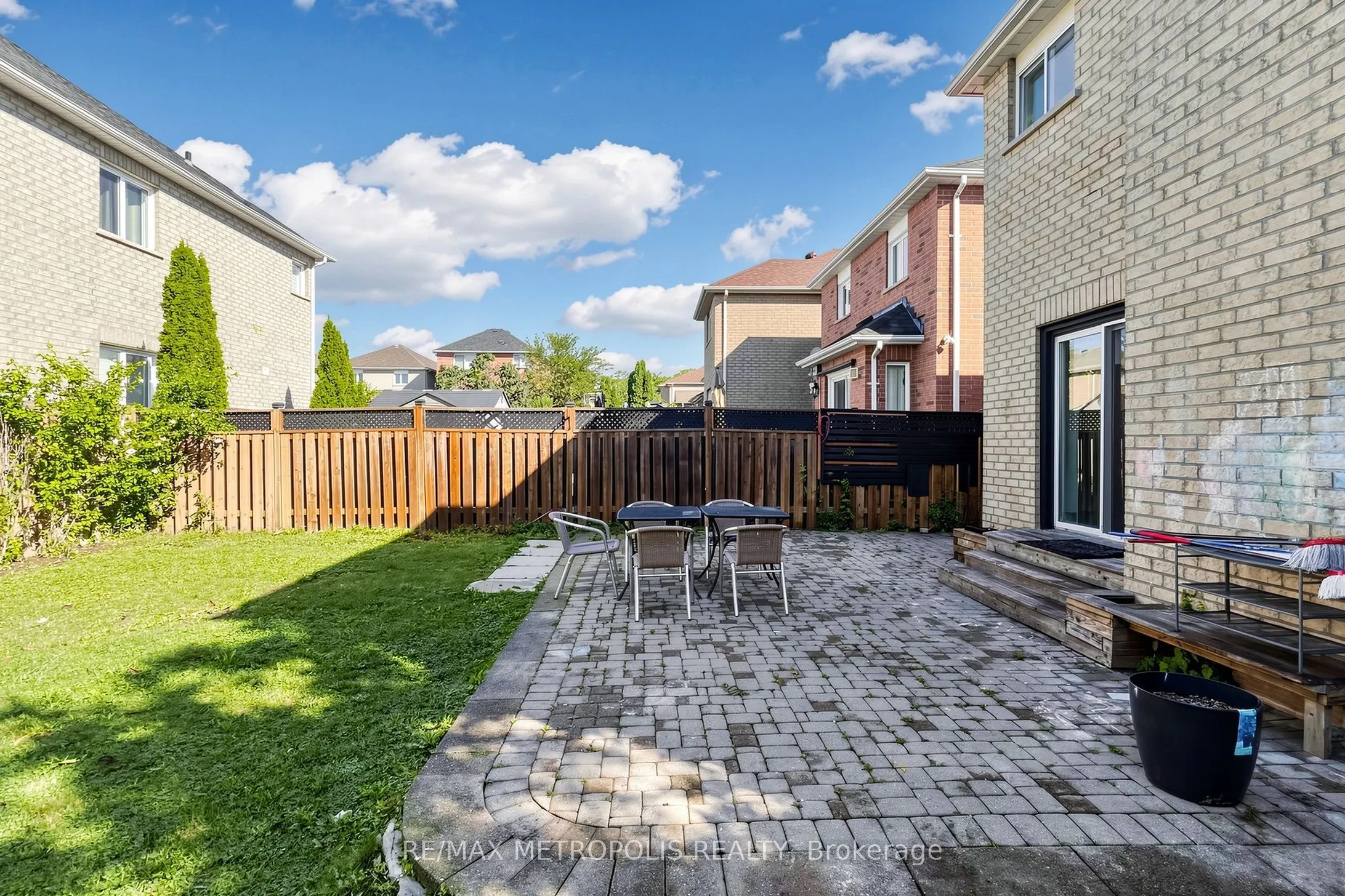 115 Sandway Crescent